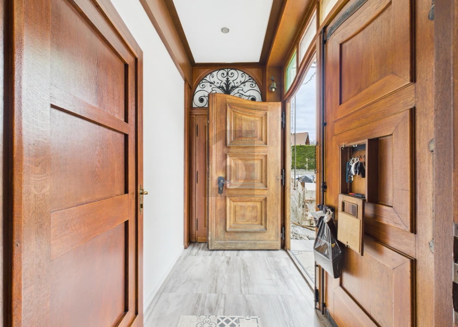 ÉLÉGANCE, SÉRÉNITÉ, MEUBLÉ AVEC PISCINE PRIVÉE - 1