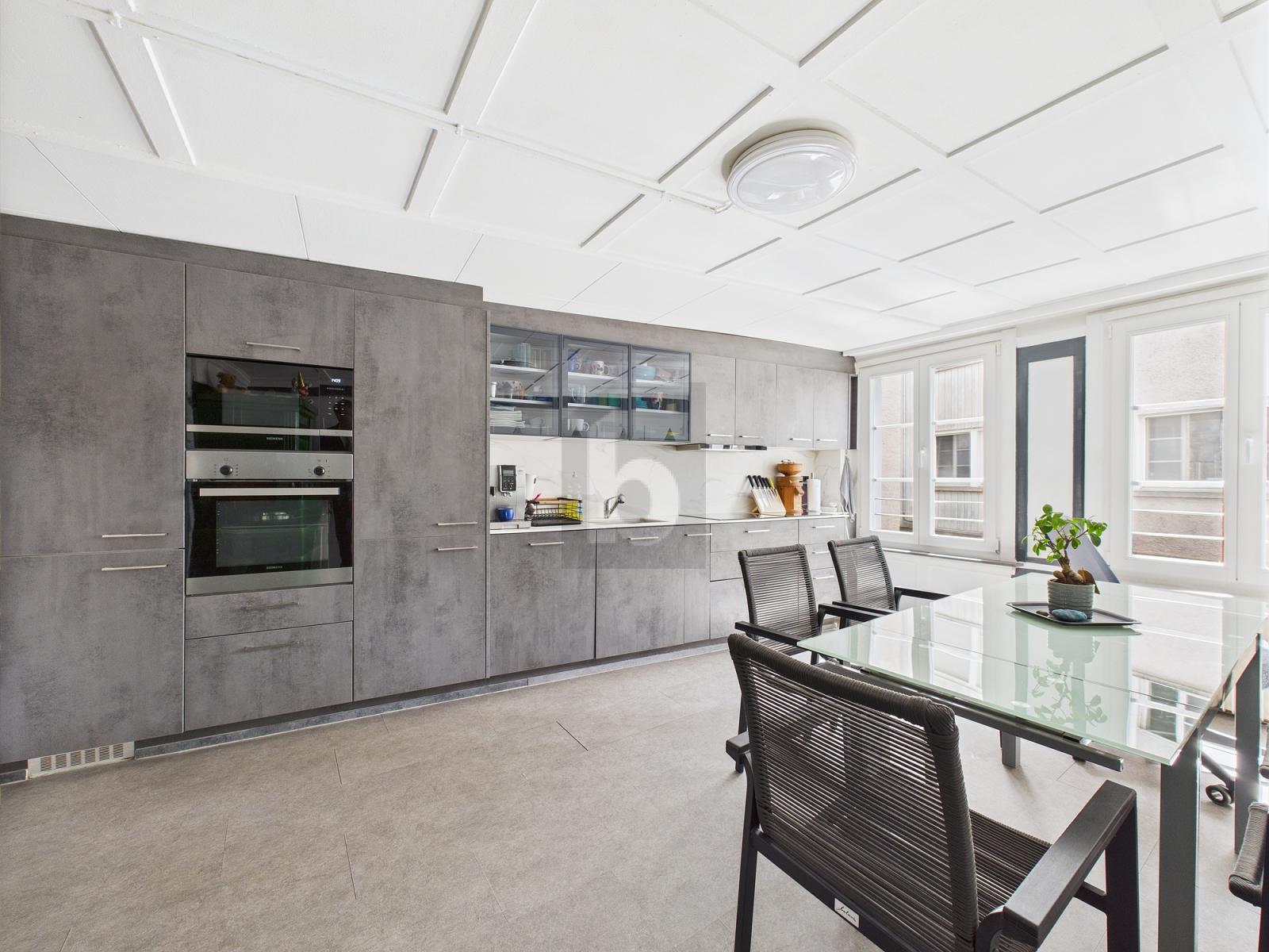 EXKLUSIV UND FRISCH SANIERT - 0