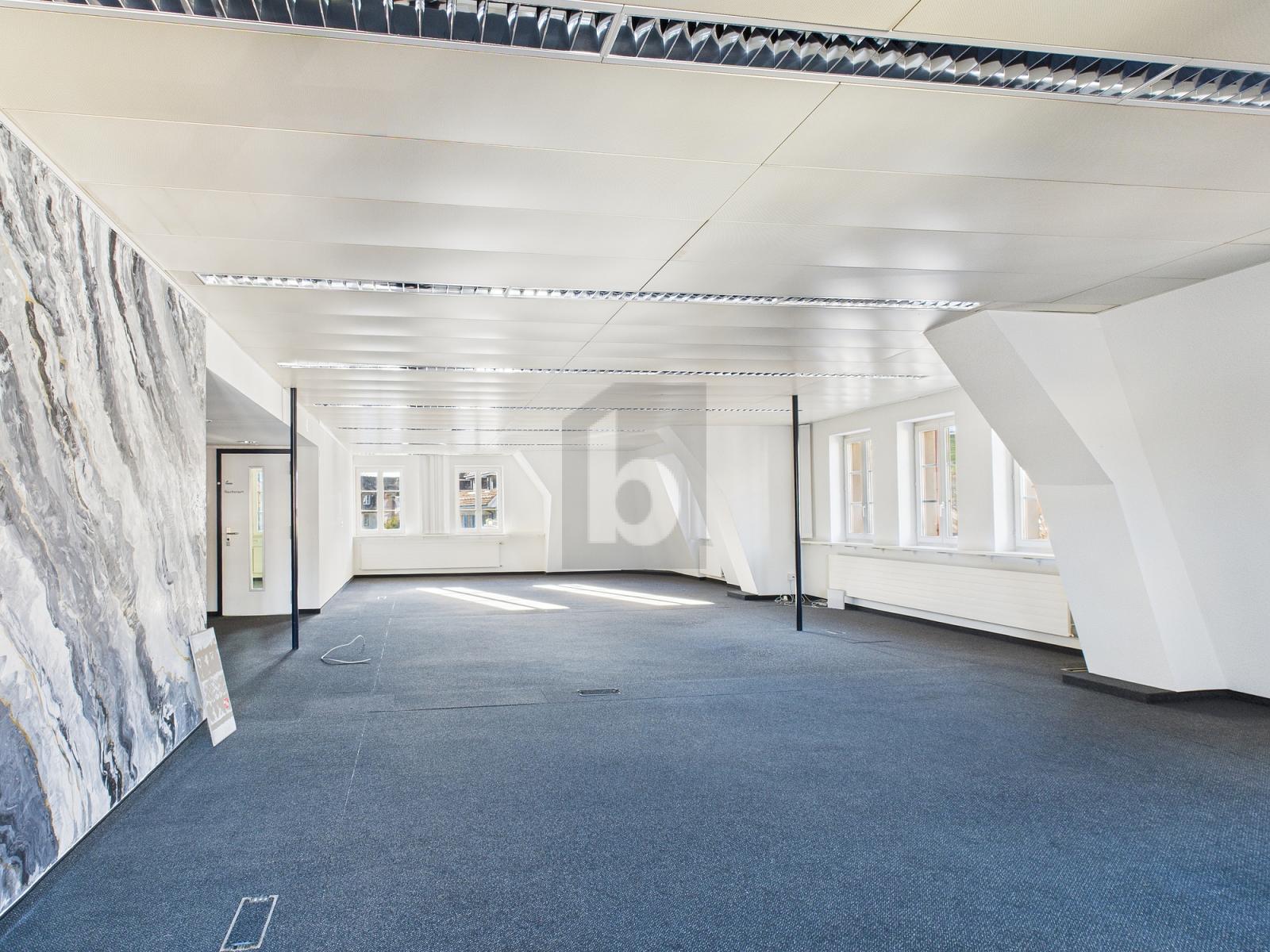 LICHTDURCHFLUTET UND AN PERFEKTER LAGE - 4