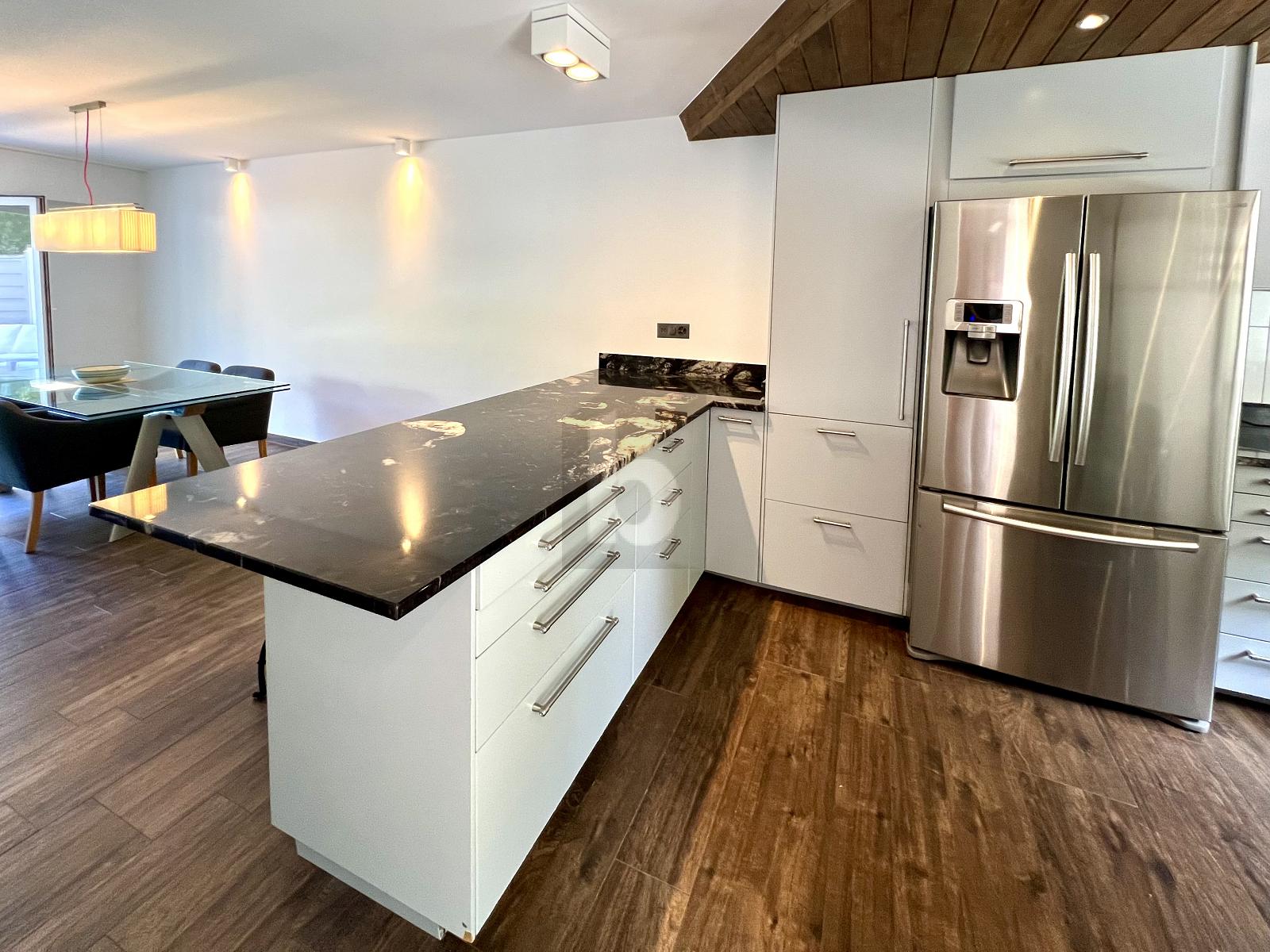 CONFORTABLE ET CALME AVEC ABRI DE JARDIN ET SAUNA - 2