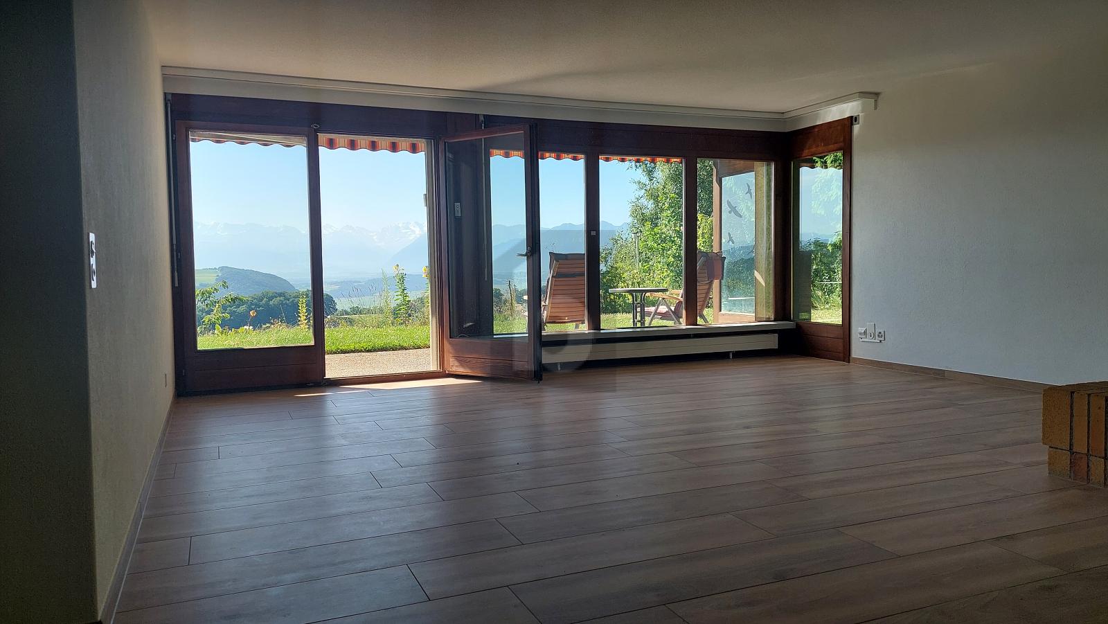 GROSSZÜGIG MIT IDYLLISCHEN GARTEN - 4