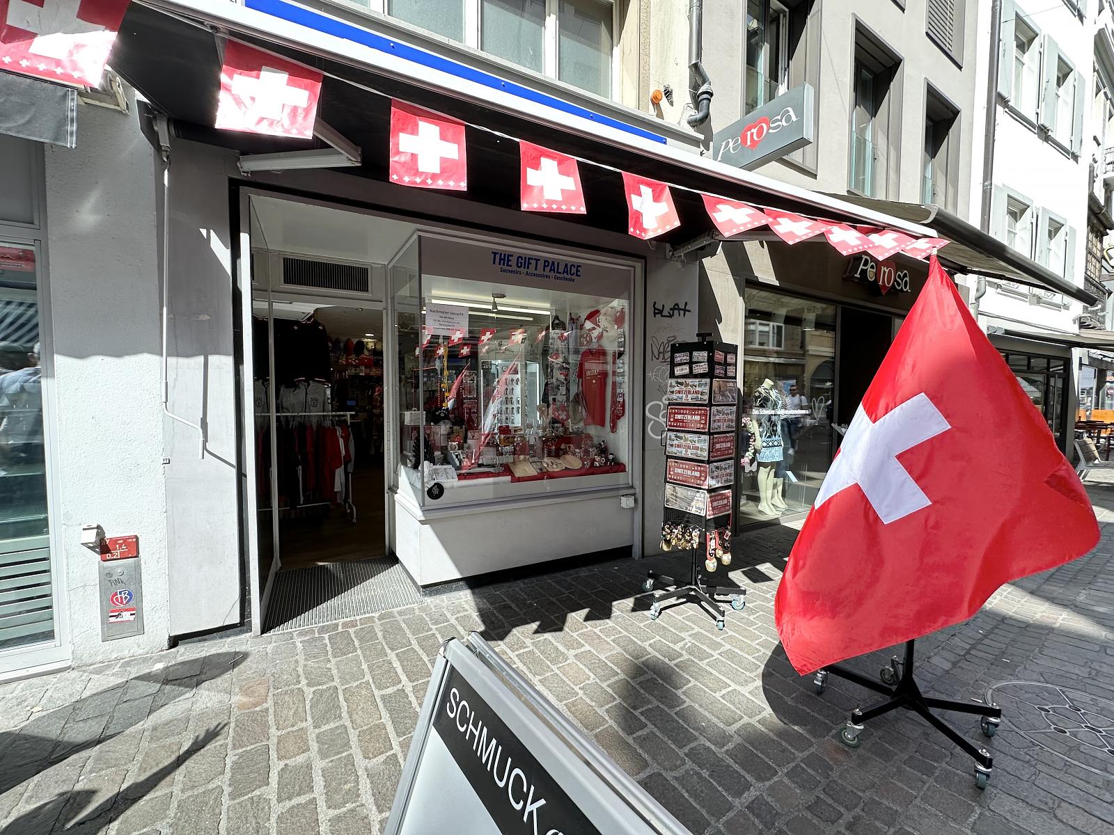 GROSSE LAUFKUNDSCHAFT AN ZENTRALER LAGE - 0