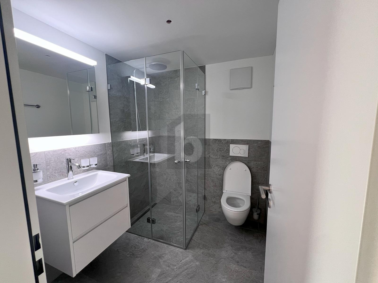 LICHTDURCHFLUTET UND RUHIG GELEGEN - 4