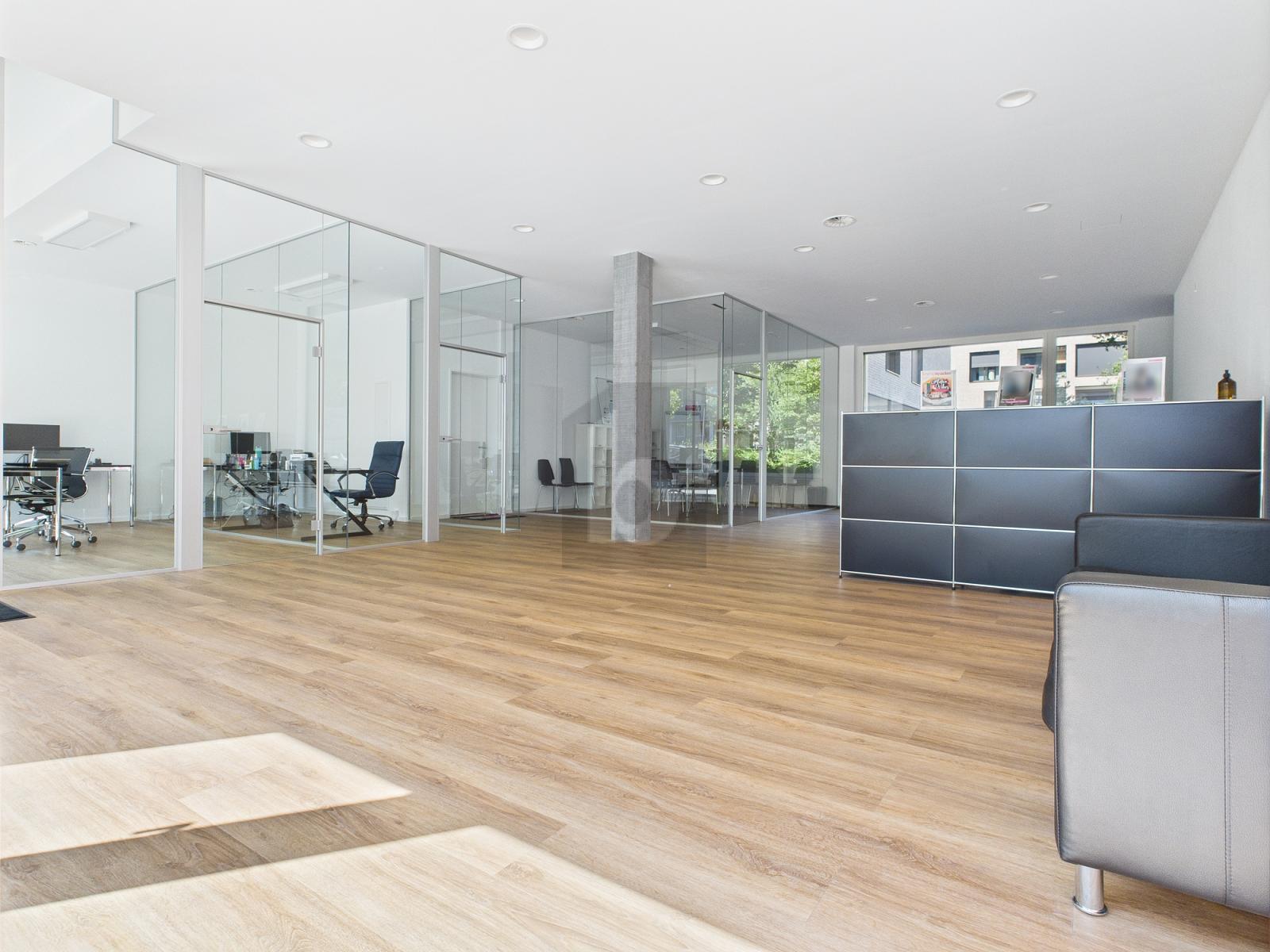 MODERN UND AN ERSTKLASSIGER LAGE - 0