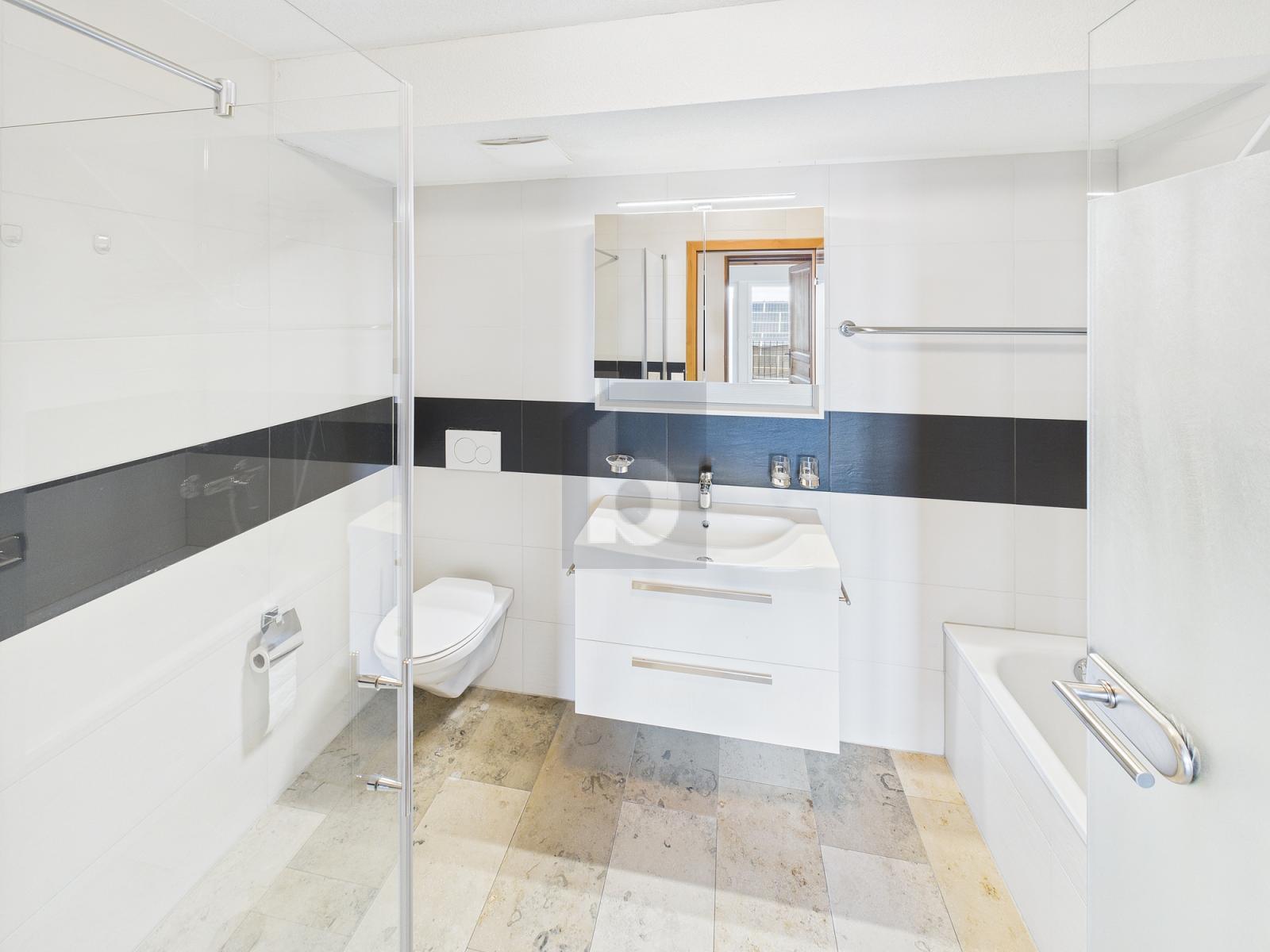 GROSSZÜGIG UND HELL IN DER NATUR - 3