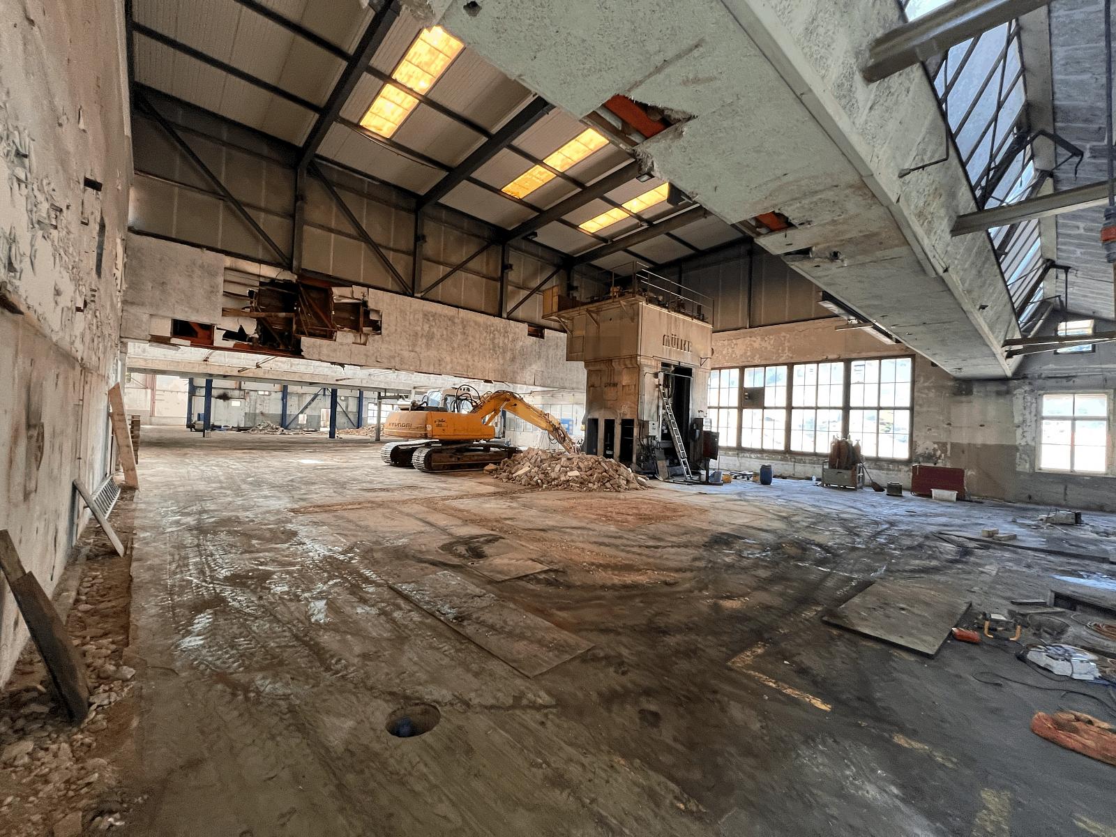 GRANDS VOLUMES ENTREPÔT, STOCKAGE - 3