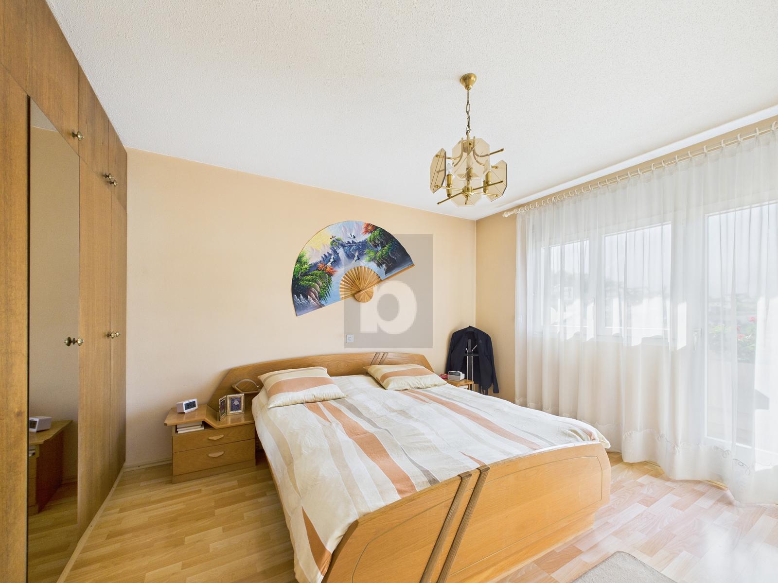 SPACIEUX ET LUMINEUX AVEC UNE VUE MAGNIFIQUE - 2