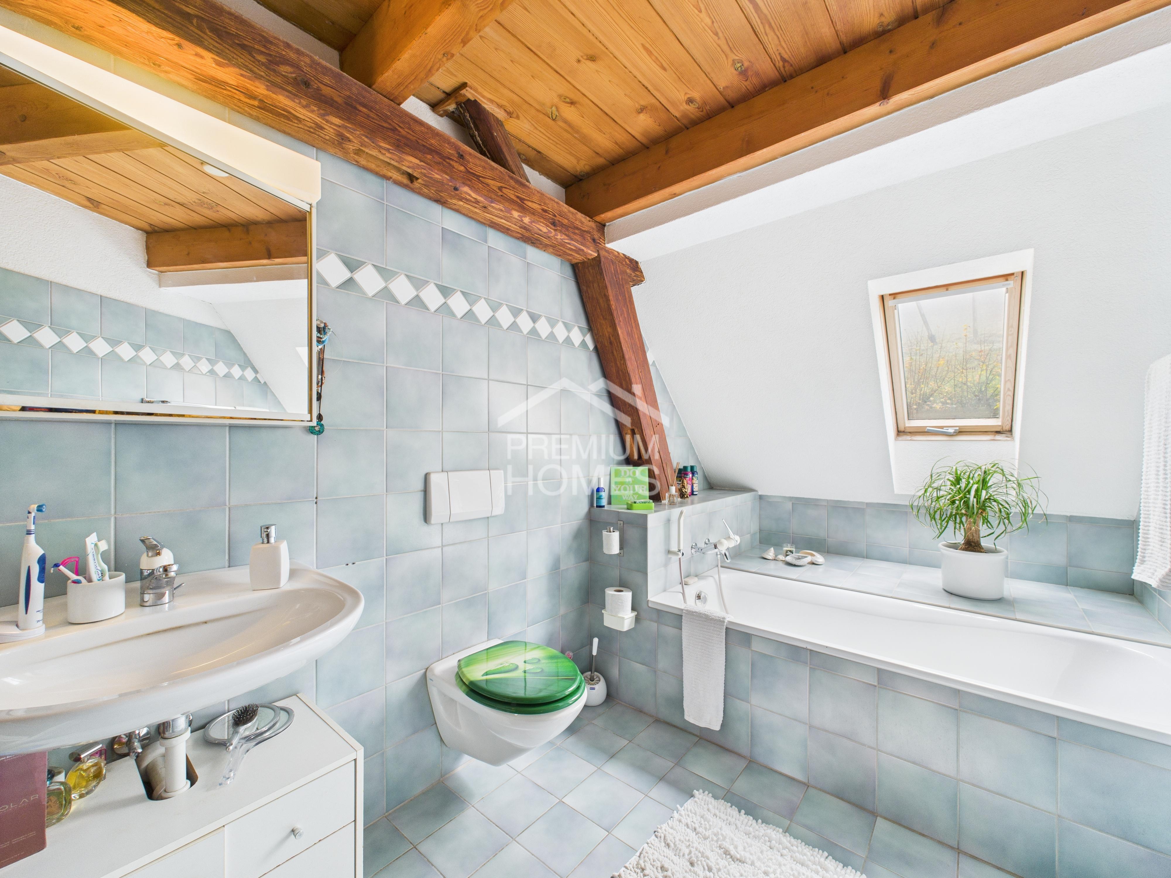 Ländliches Bijou mit zwei Wohnungen und weitläufigem Grundstück - 2