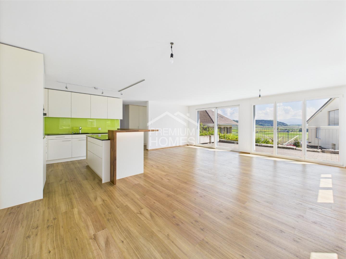 Einziehen & Geniessen - Exklusiv wohnen auf einer Etage! - 2