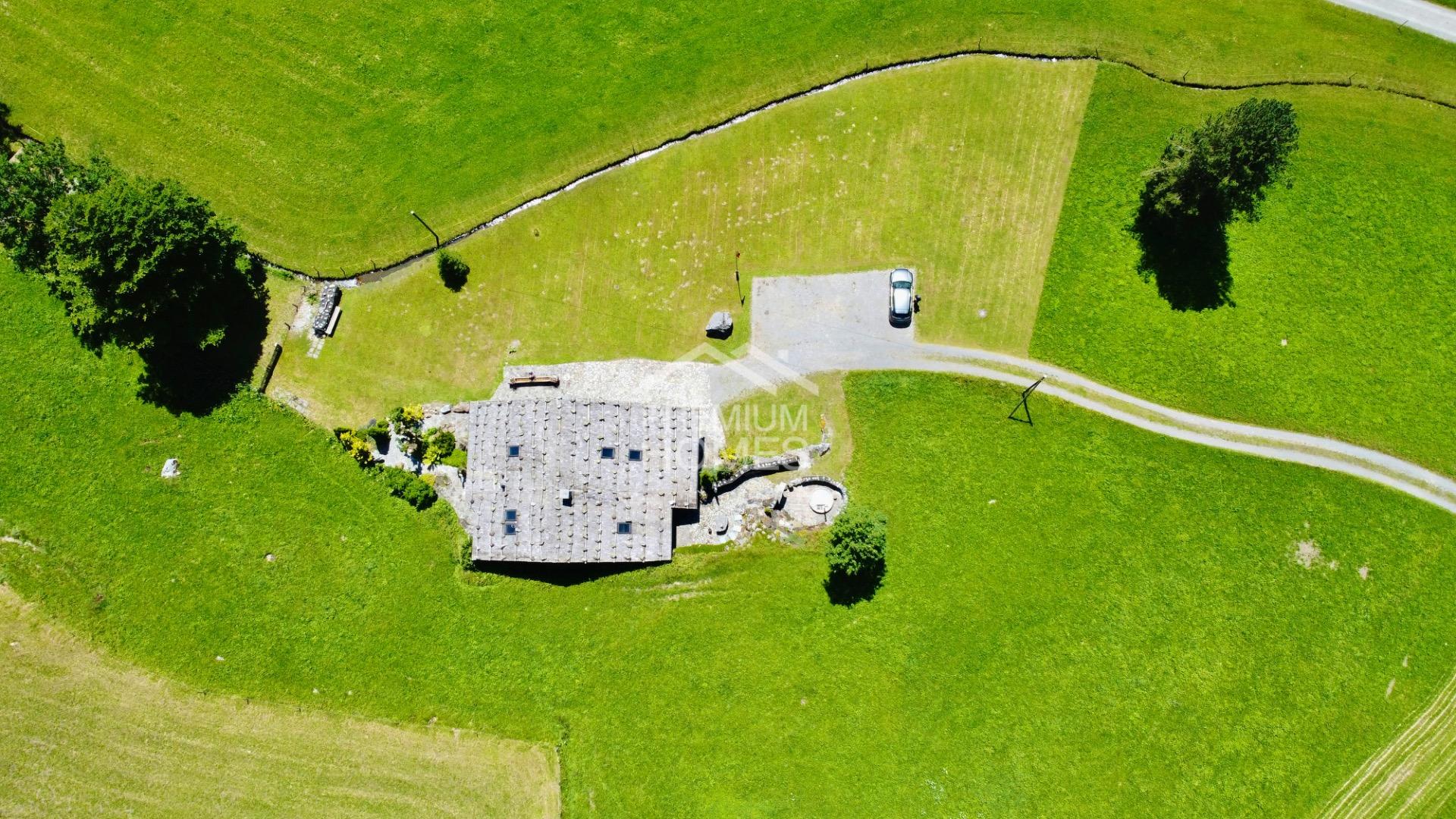 Jenseits des Alltäglichen ? Das Chalet, welches Geschichten bewahrt! - 2