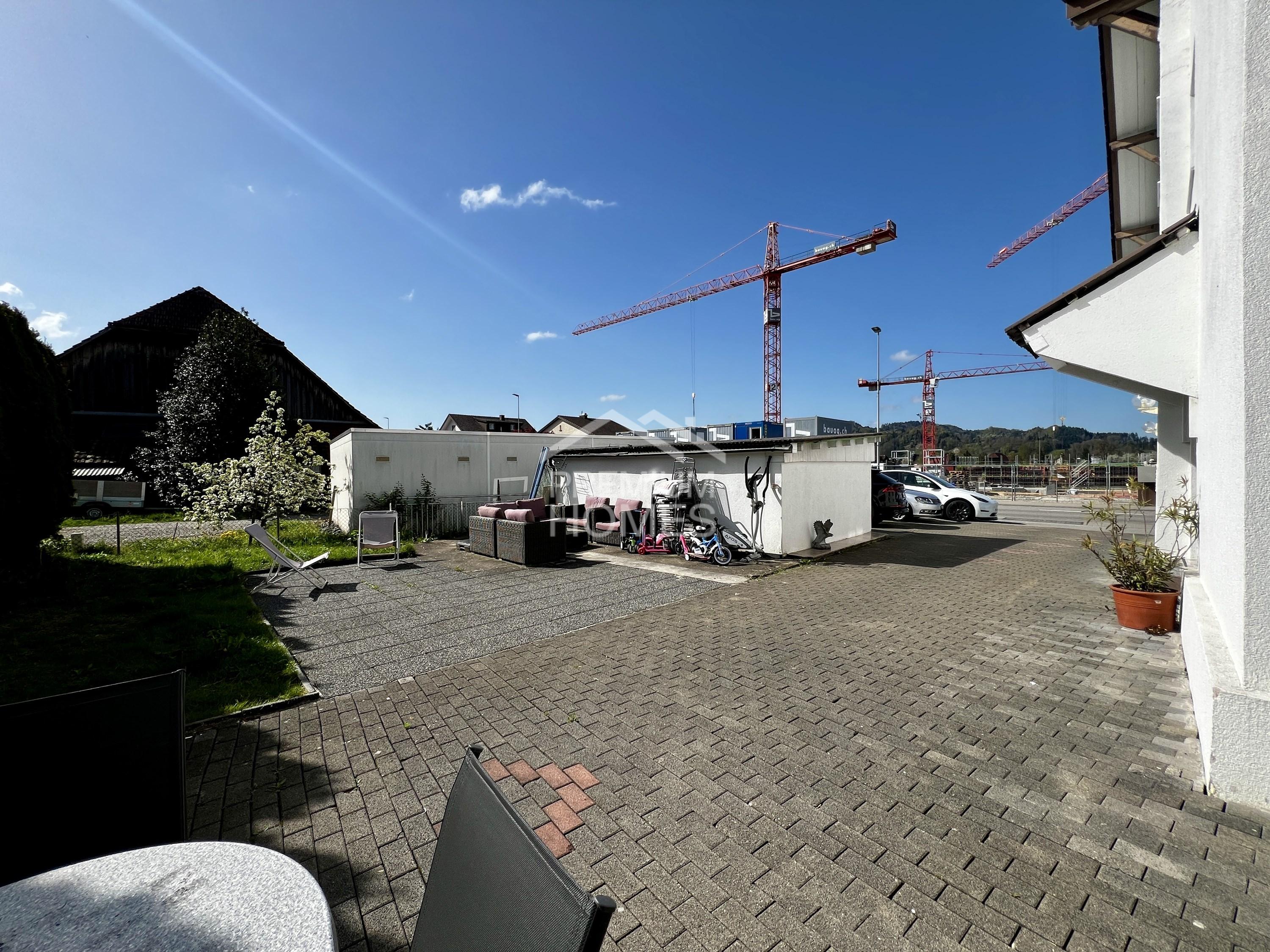 Vollvermietetes Mehrfamilienhaus an zentraler Lage - 1