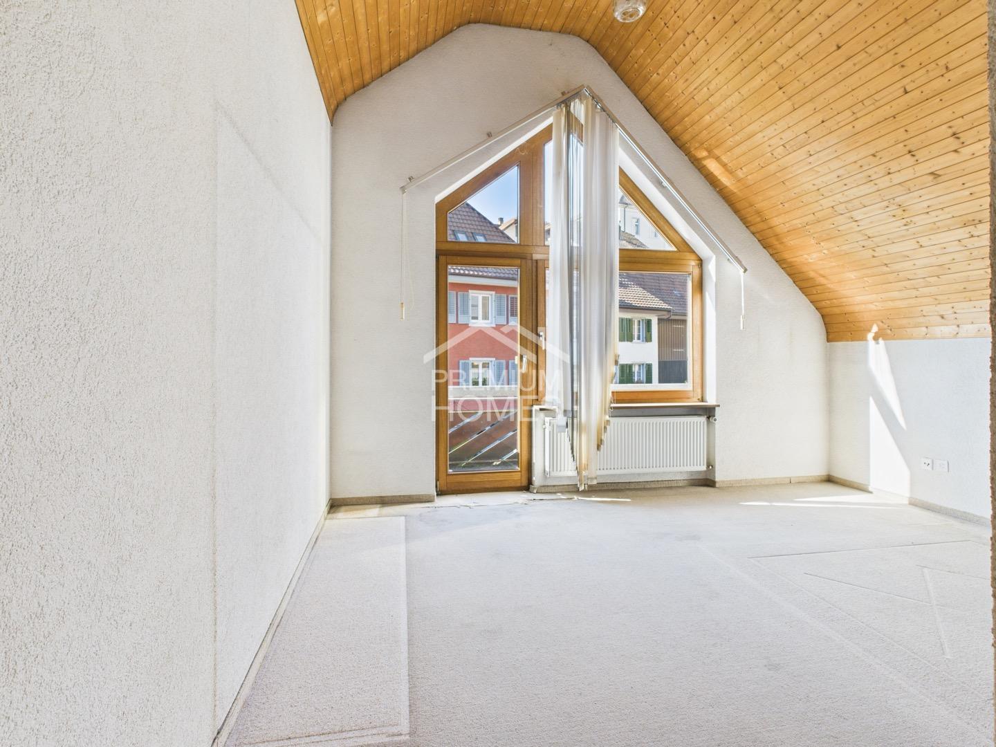 Mehrfamilienhaus in zentraler Lage - 1