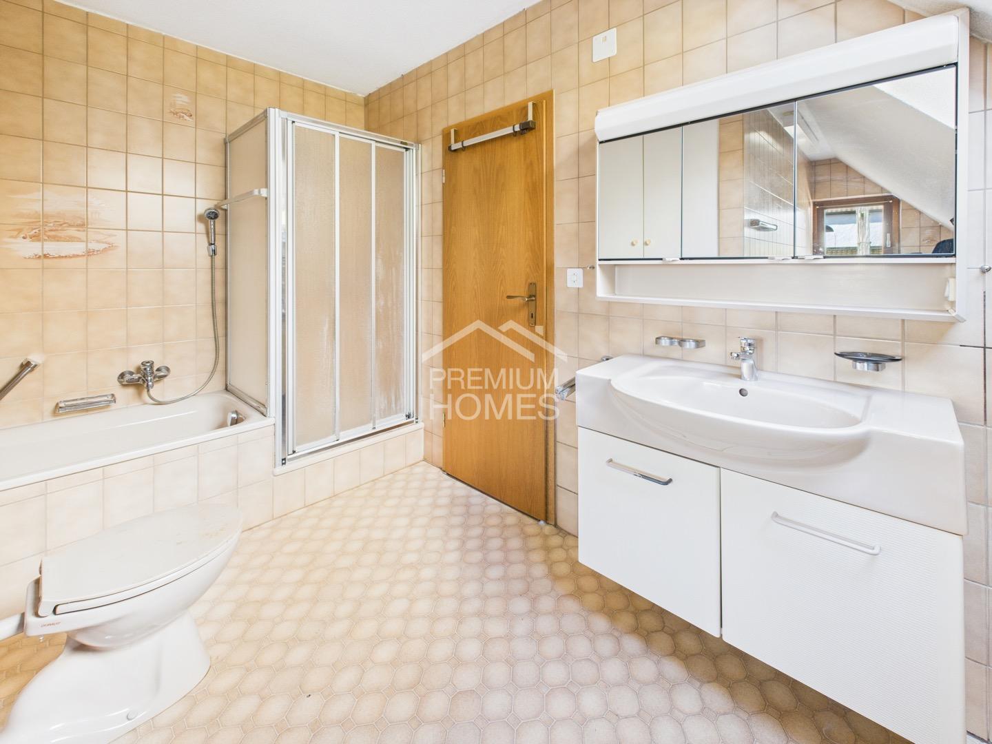 Mehrfamilienhaus in zentraler Lage - 3