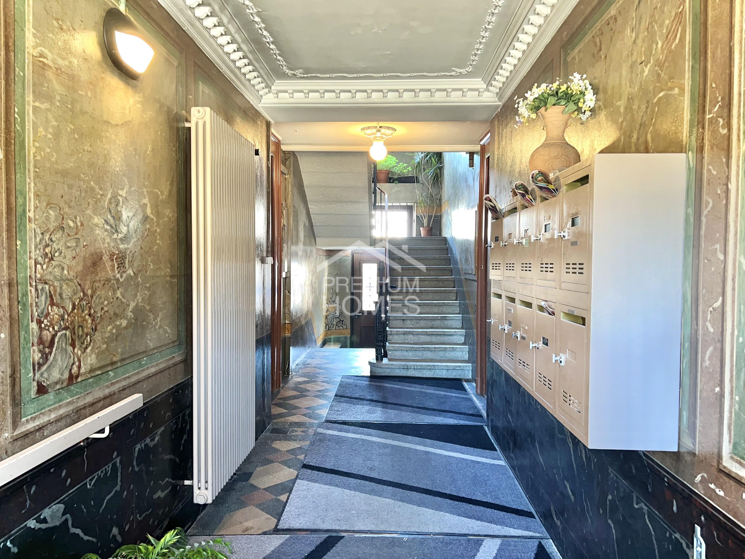 Bijou au centre de La Chaux-de-Fonds avec hypothèque excellente! - 0