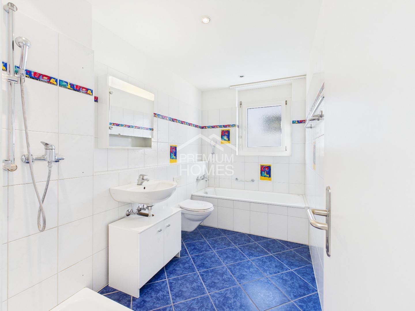 Premium-Reihenhaus · Perfekte Lage - 4