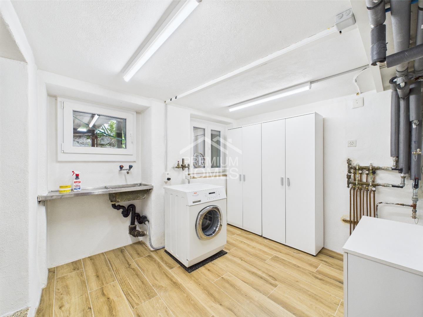 Licht, Raum und Ruhe ? Zweifamilienhaus mit Potenzial - 10