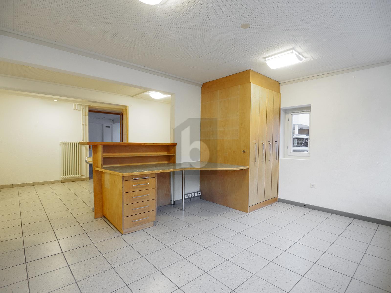 VIELSEITIG NUTZBAR UND ZENTRAL GELEGEN - 1