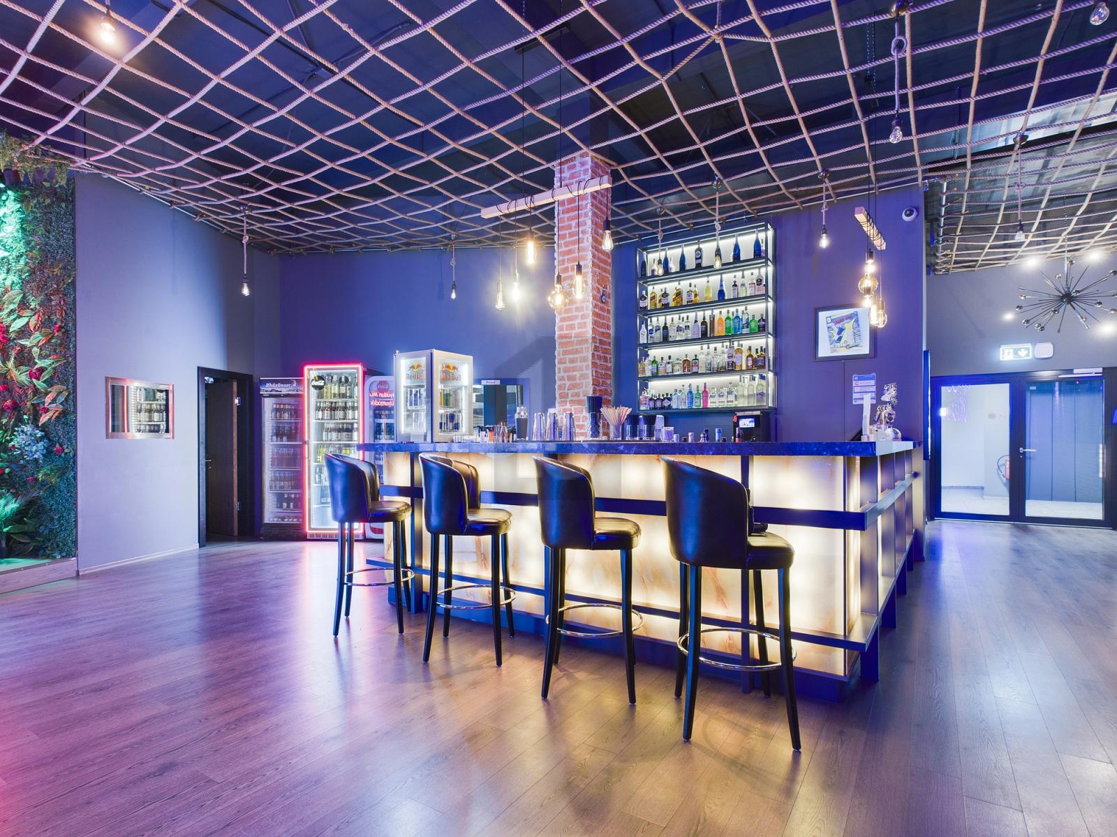 HOCHWERTIGE EVENT-LOCATION, PREMIUM-NACHTLEBEN - 0