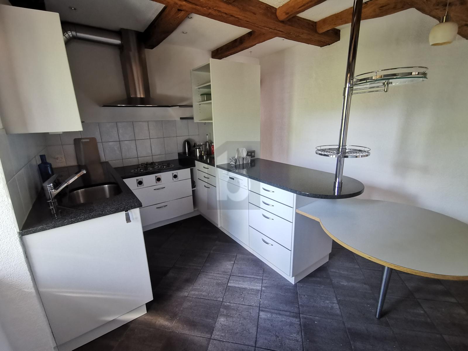 RUSTIKALES BIJOUX AN SONNIGER LAGE - 3