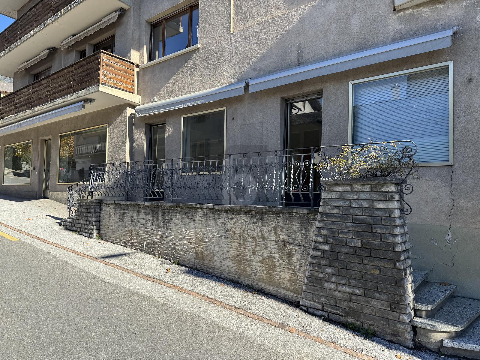 EMPLACEMENT PREMIUM - 1