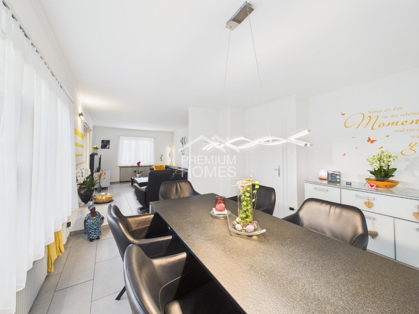 Traumhaus mit unverbaubarer Sicht ins Grüne - 1