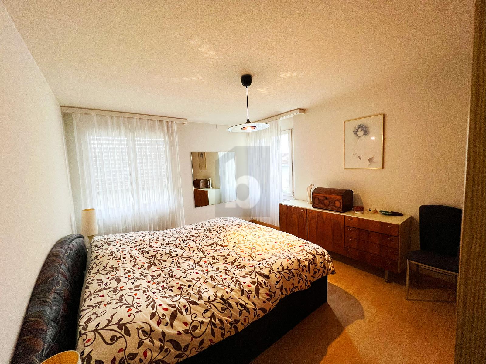 RUHIGE LAGE MIT GEMÜTLICHEM WOHNZIMMER - 2