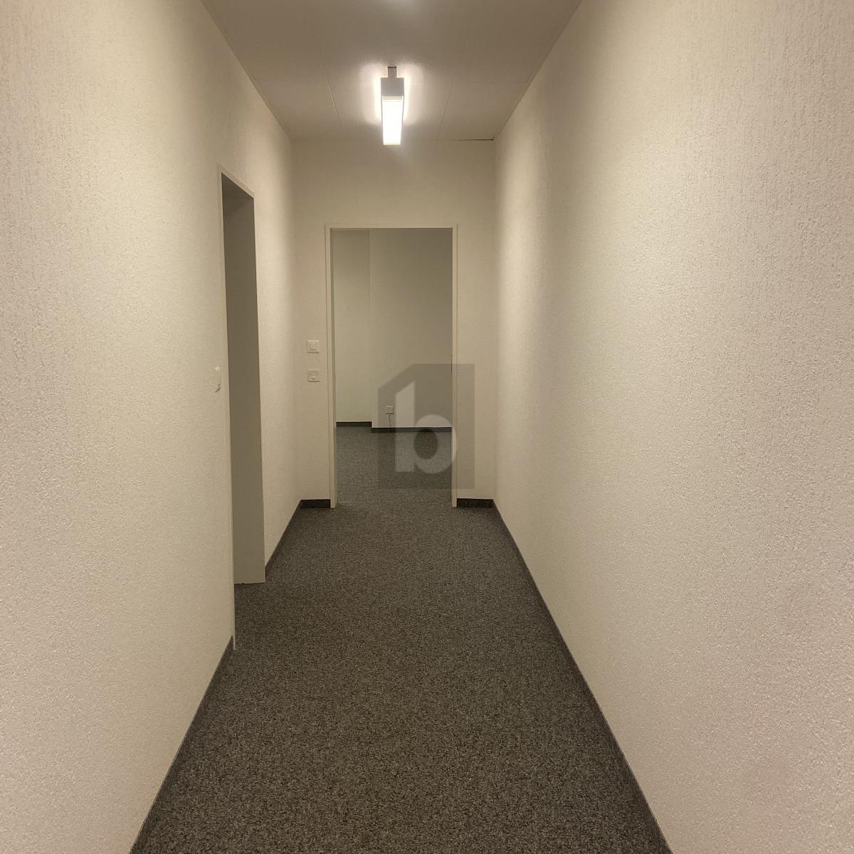 MODERN AN TOP LAGE - 1