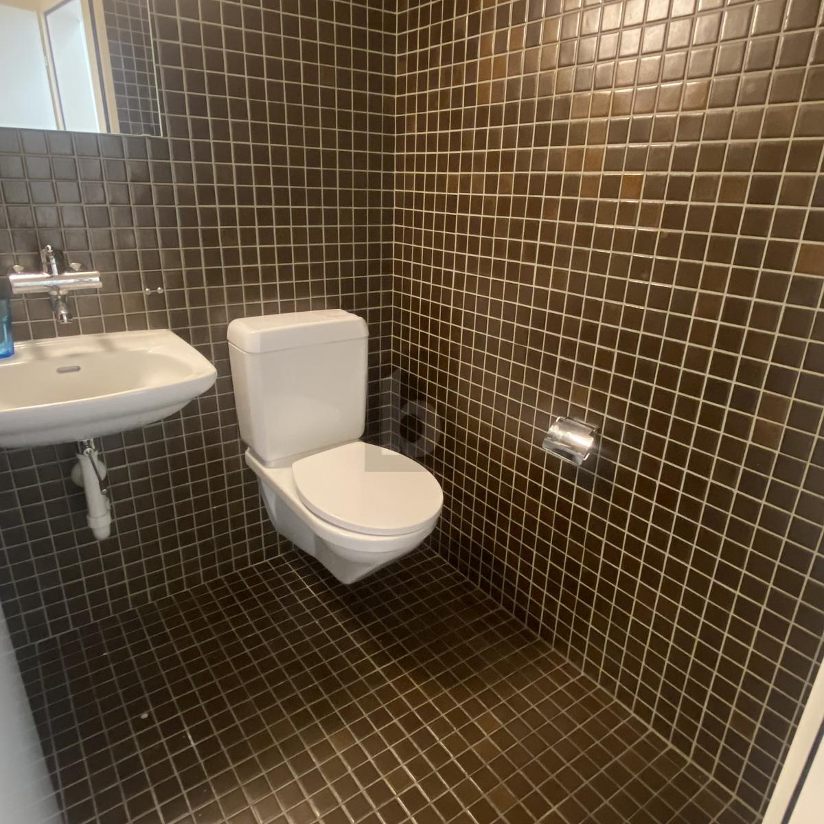 MODERN AN TOP LAGE - 2