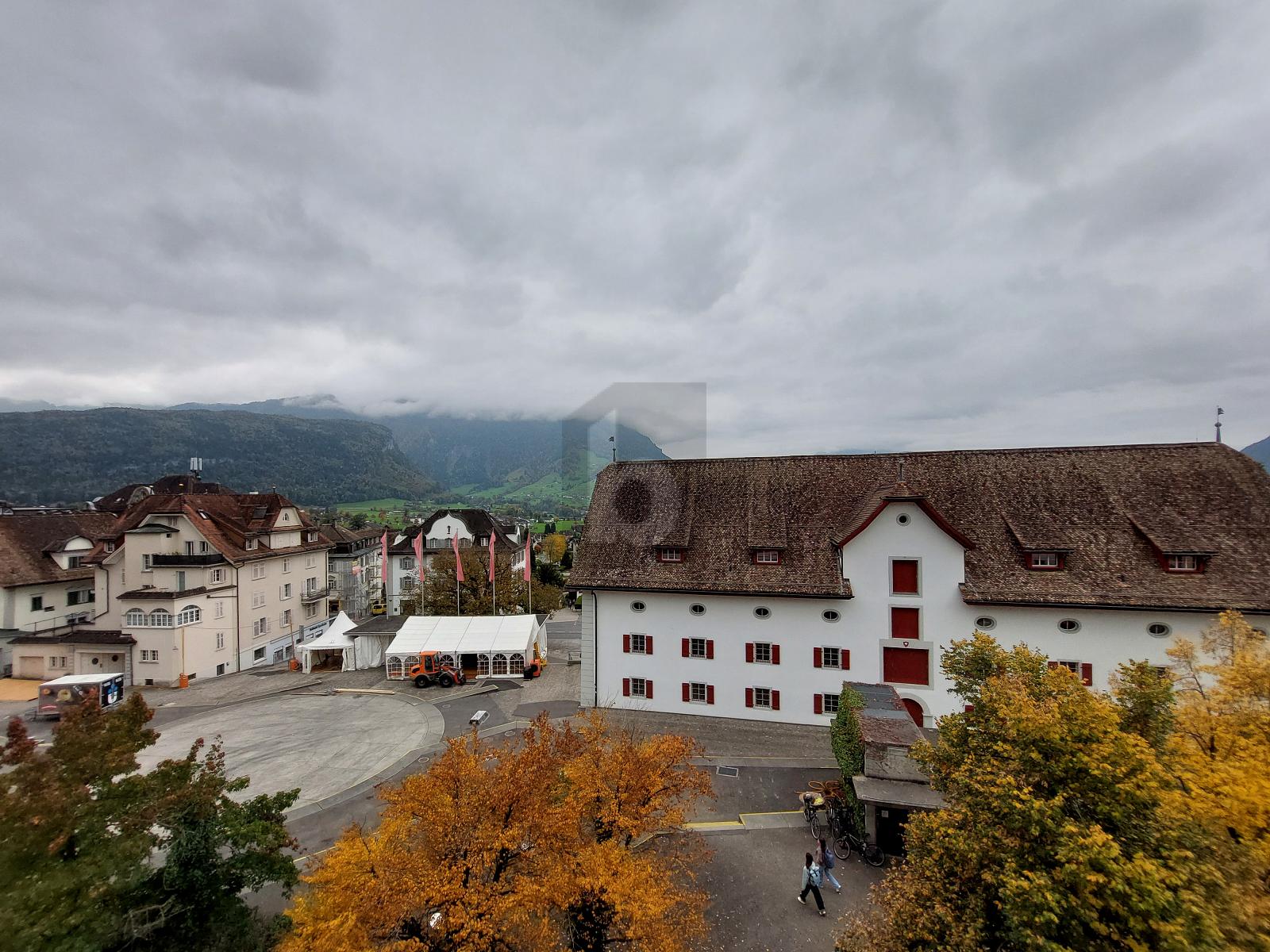 TOPLAGE - PERFEKT FÜR PRAXIS & THERAPIE - 0