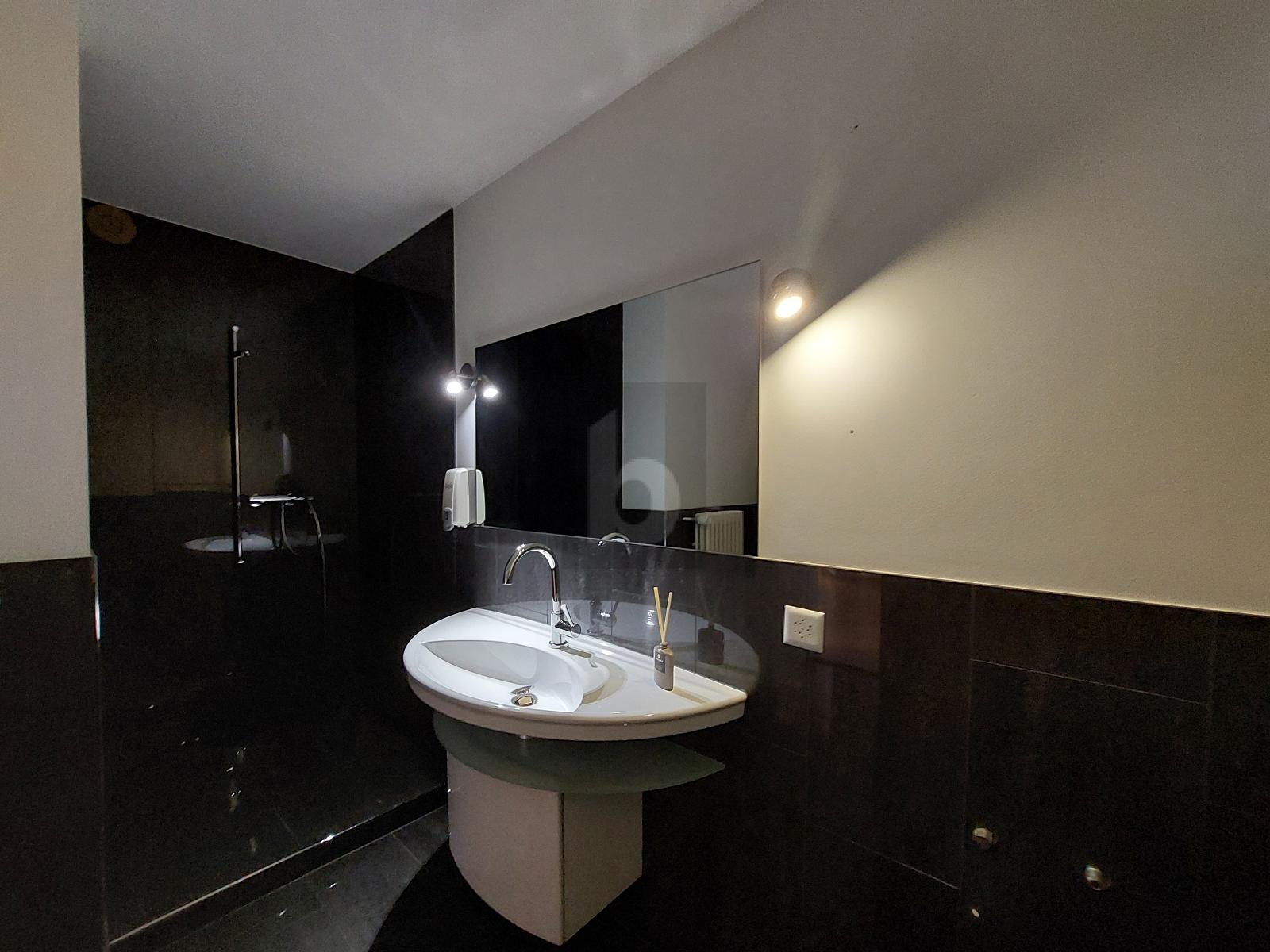 TOPLAGE - PERFEKT FÜR PRAXIS & THERAPIE - 2