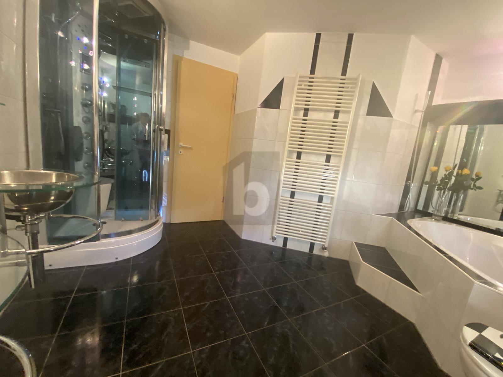 OASE DER STILLE UND KREATIVITÄT - 4