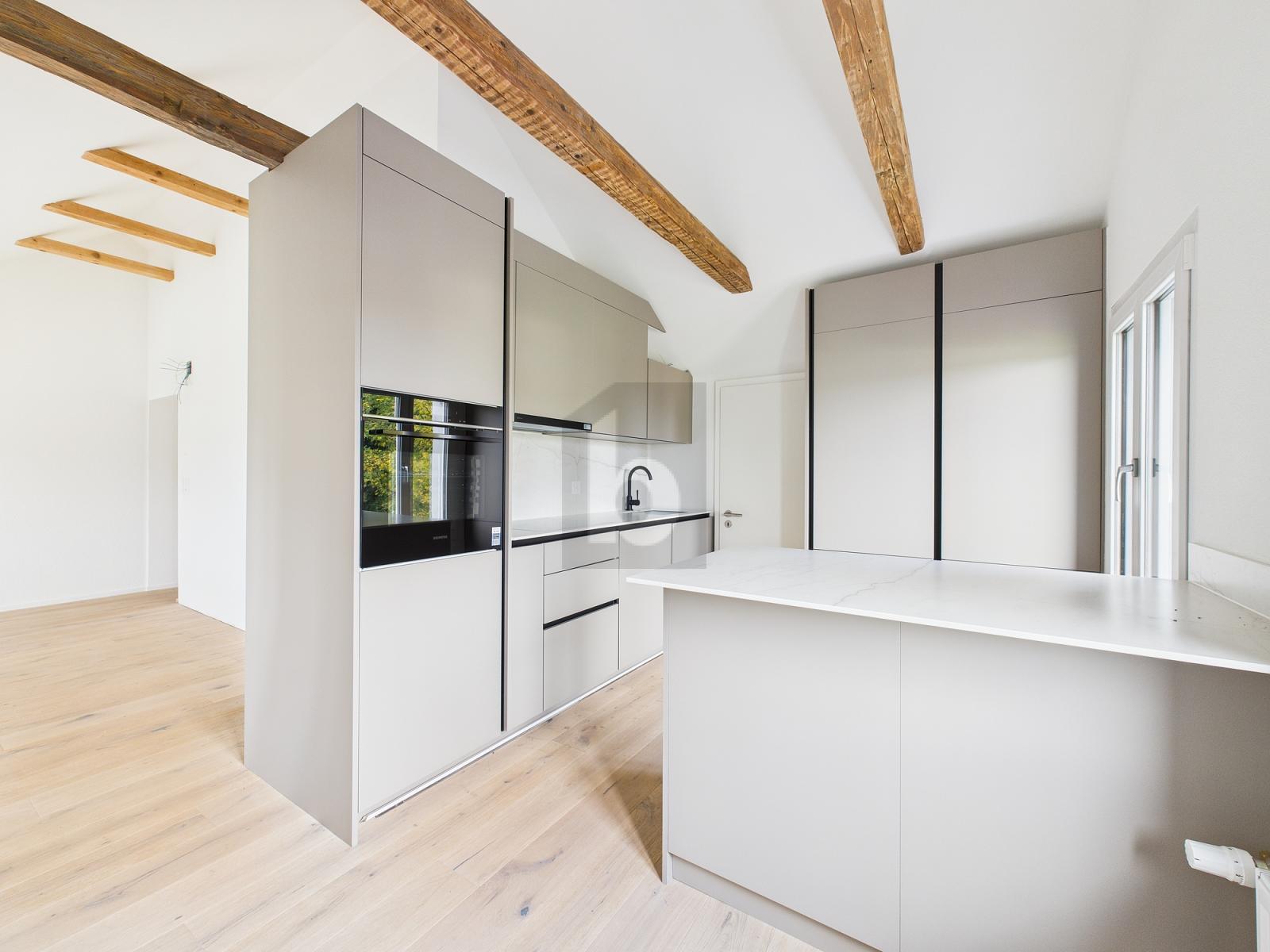 MODERN UND KOMPLETT SANIERT - 0