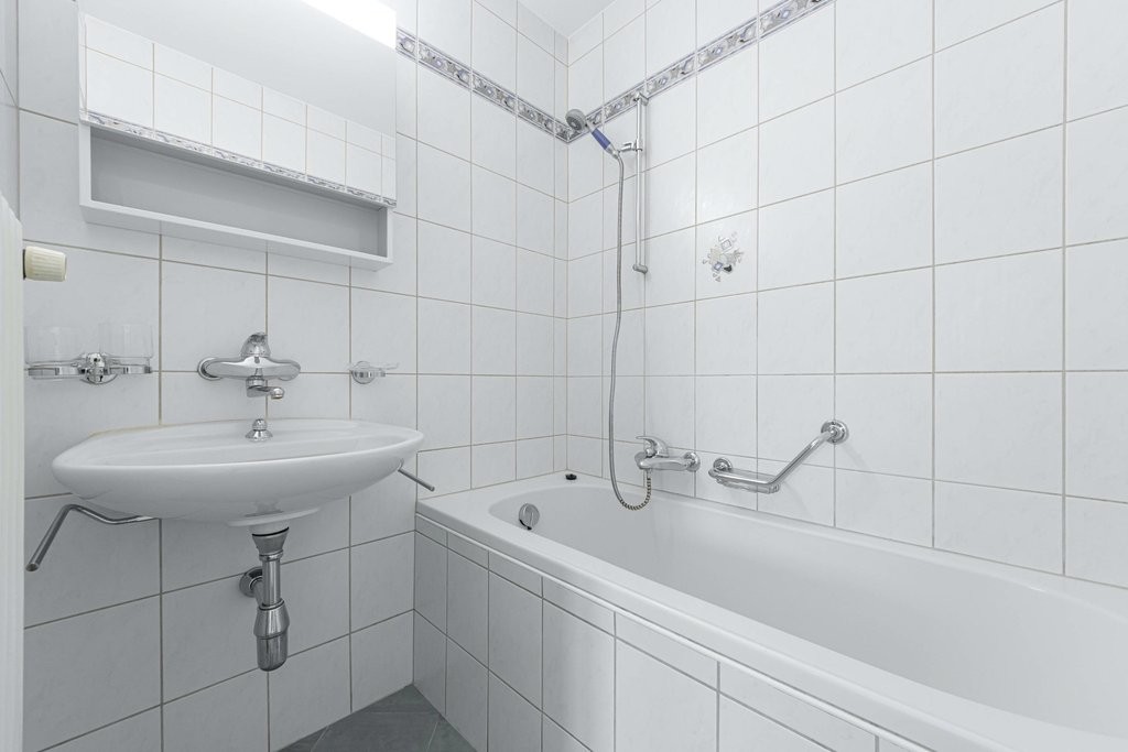 A saisir ! Idéalement situé au centre-ville de Conthey ! - 6