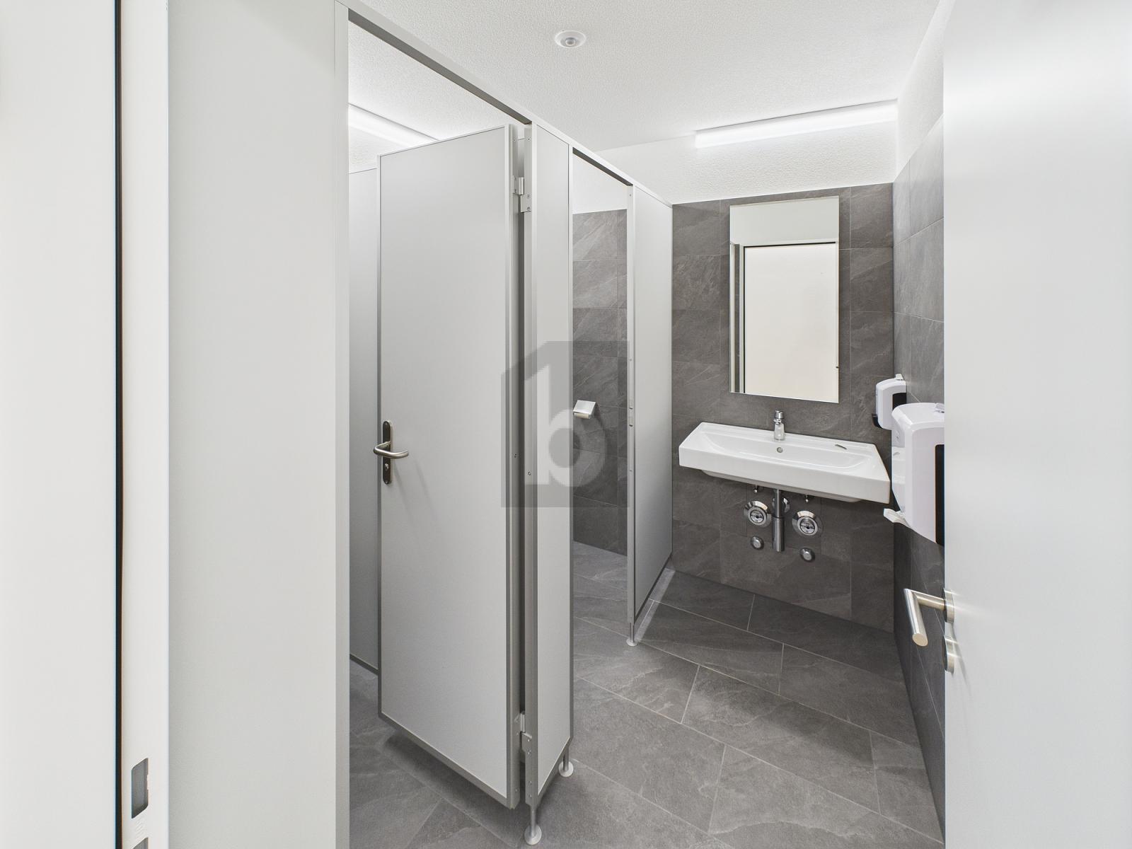 MODERN, HELL UND GUTE ERREICHBARKEIT - 4