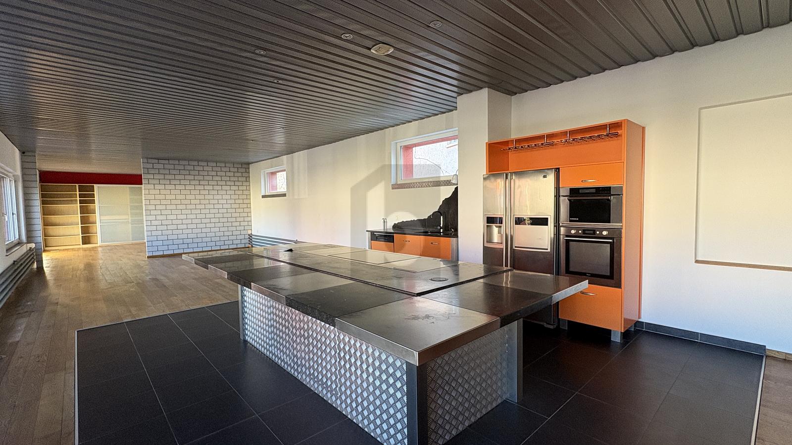 LOFT AU CENTRE VILLE AVEC 2 PLACES DE PARCS - 0