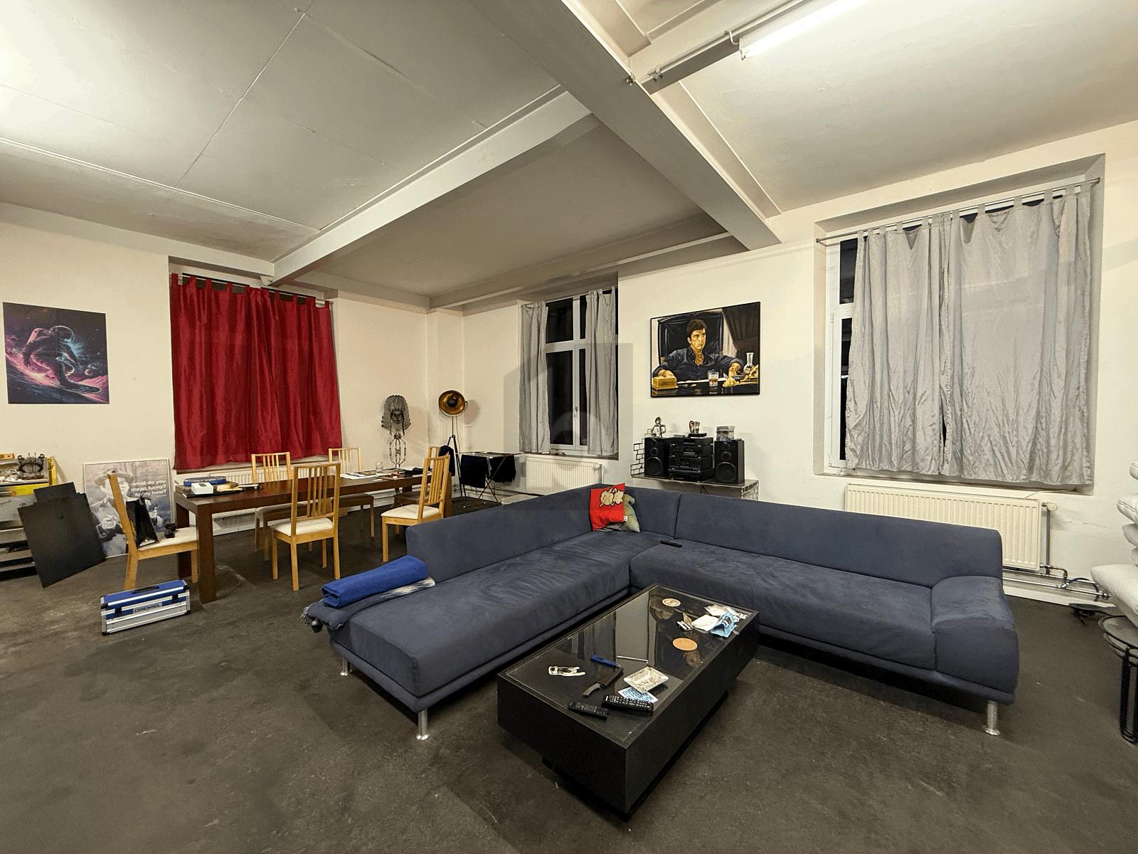 INDUSTRIAL STYLE MIT HOHEN DECKEN! - 1