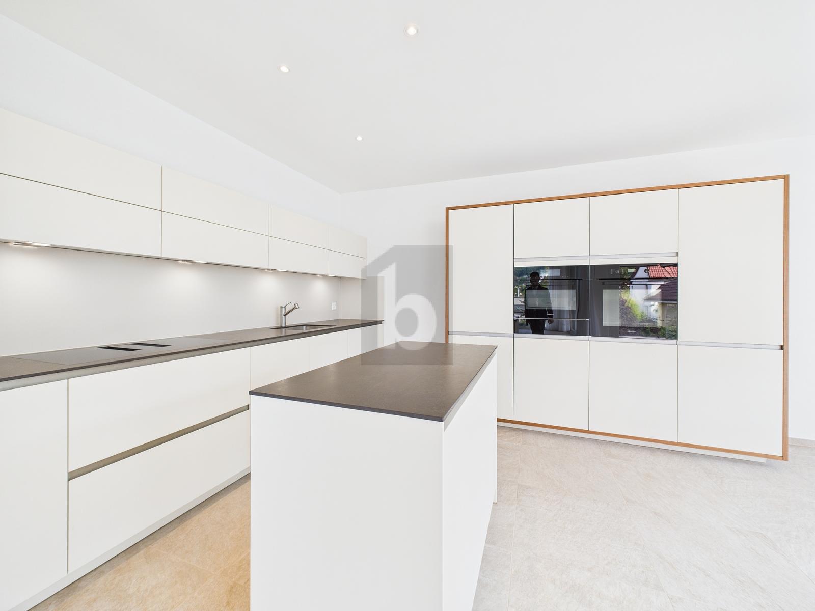 HELL, MODERN MIT WEITSICHT! - 3