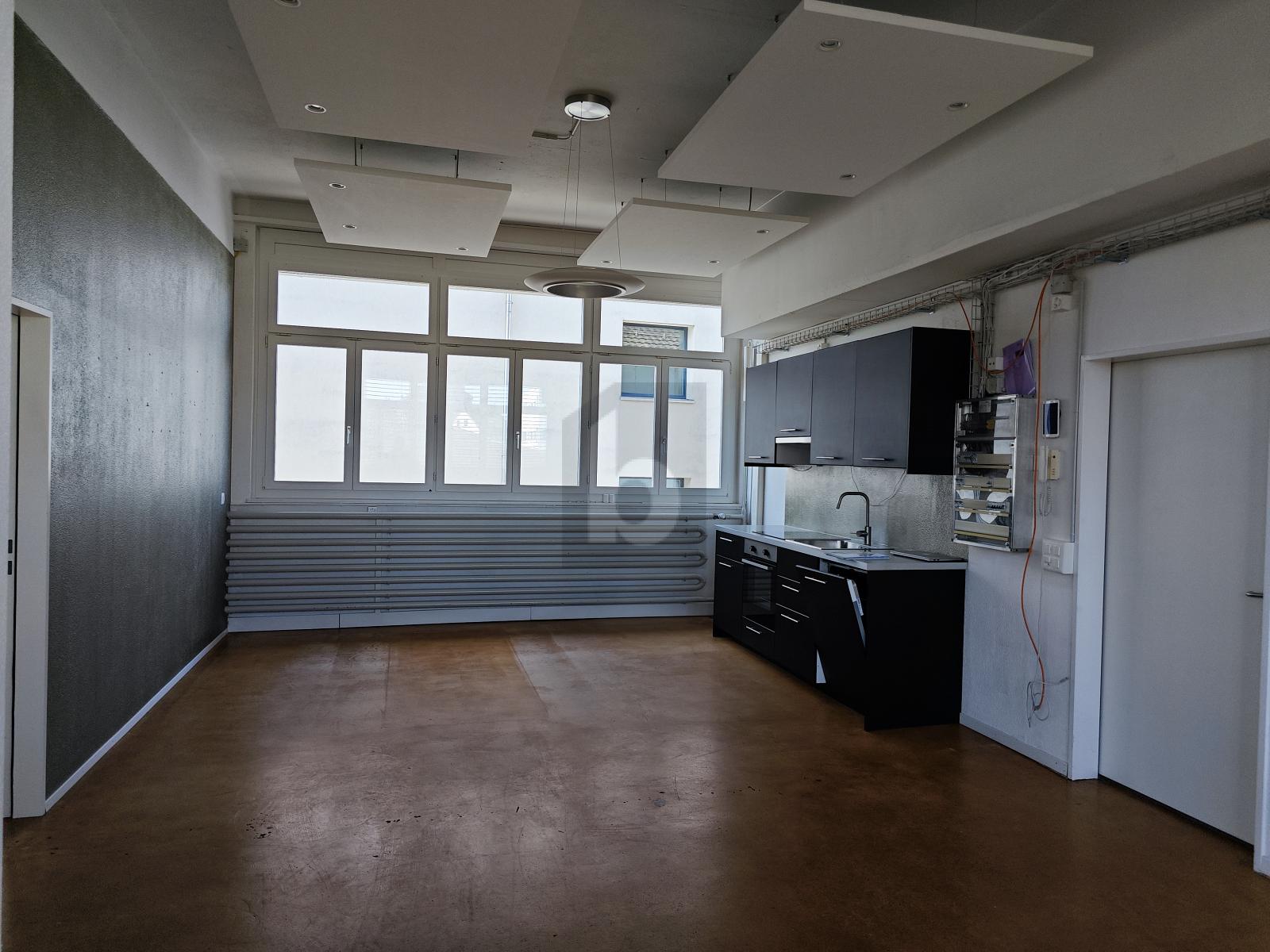 GROSS, VIELFÄLTIG NUTZBAR, AN ZENTRALER LAGE - 3