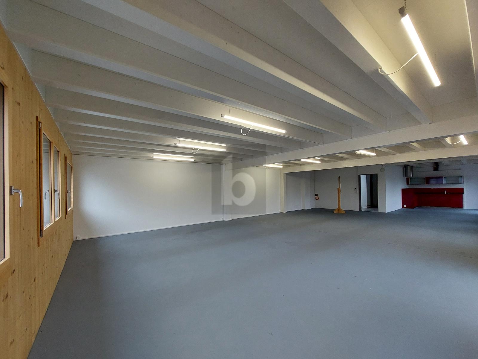 ATTRAKTIVER STANDORT MIT VIEL POTENTIAL ! - 3