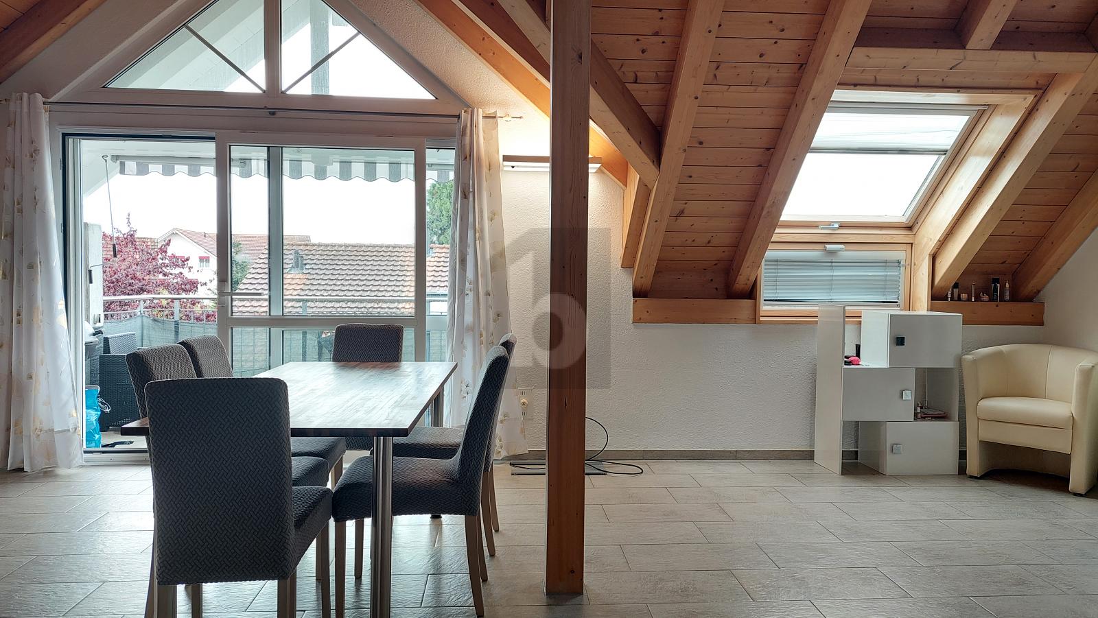 GROSSZÜGIG UND CHARMANT MIT GALERIE - 2