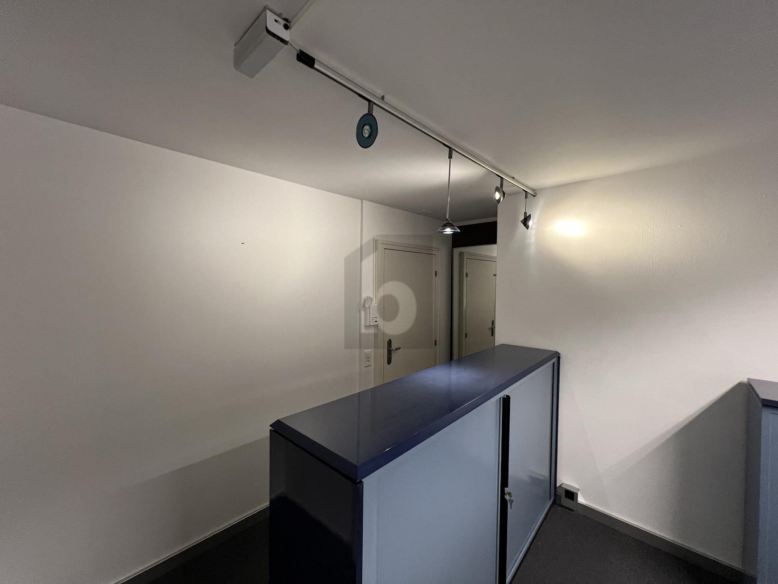 AU CENTRE MEUBLÉ ET PRÊT À HABITER - 1