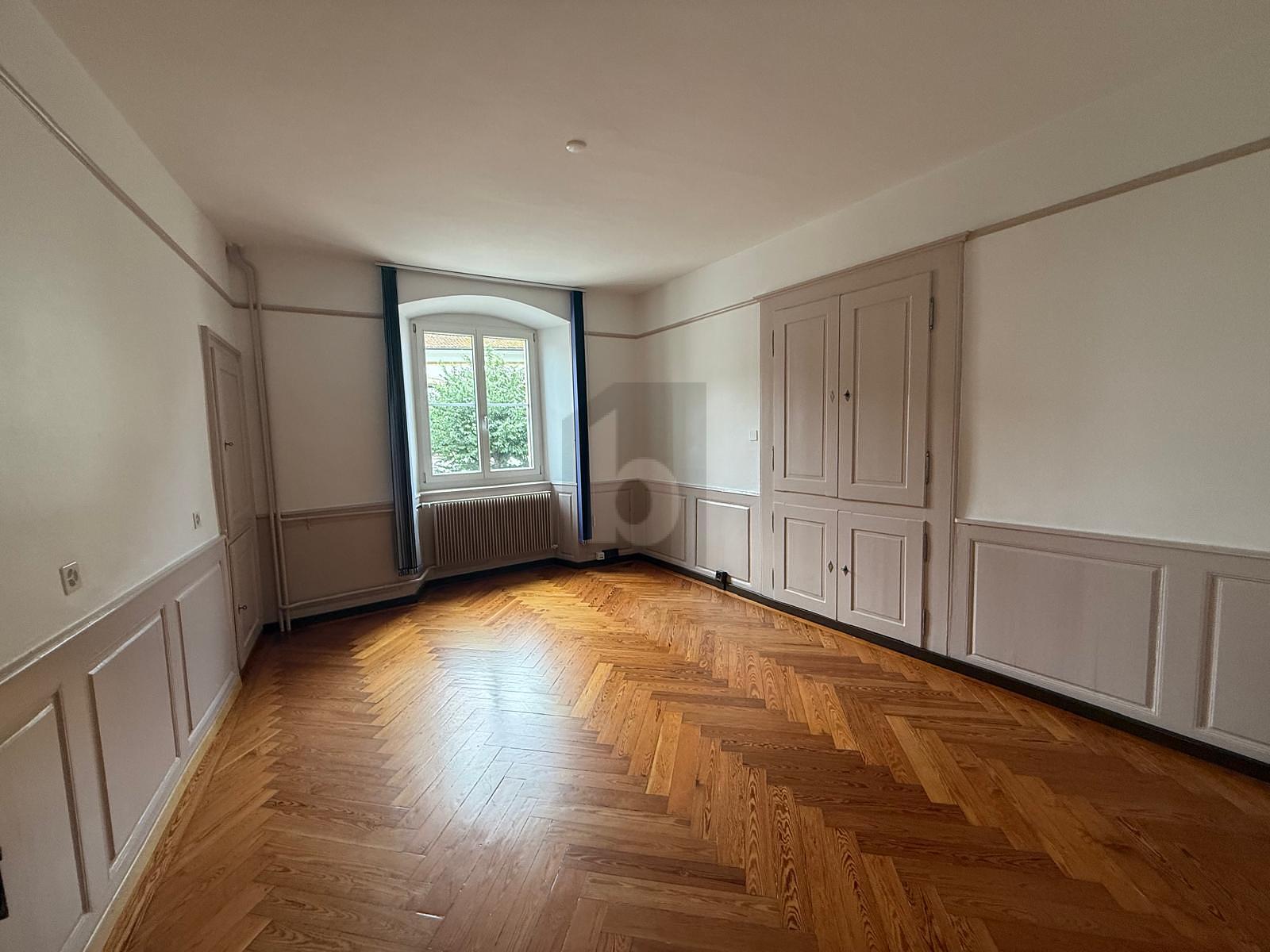 MAGNIFIQUE LOCAL DE BUREAU - 3