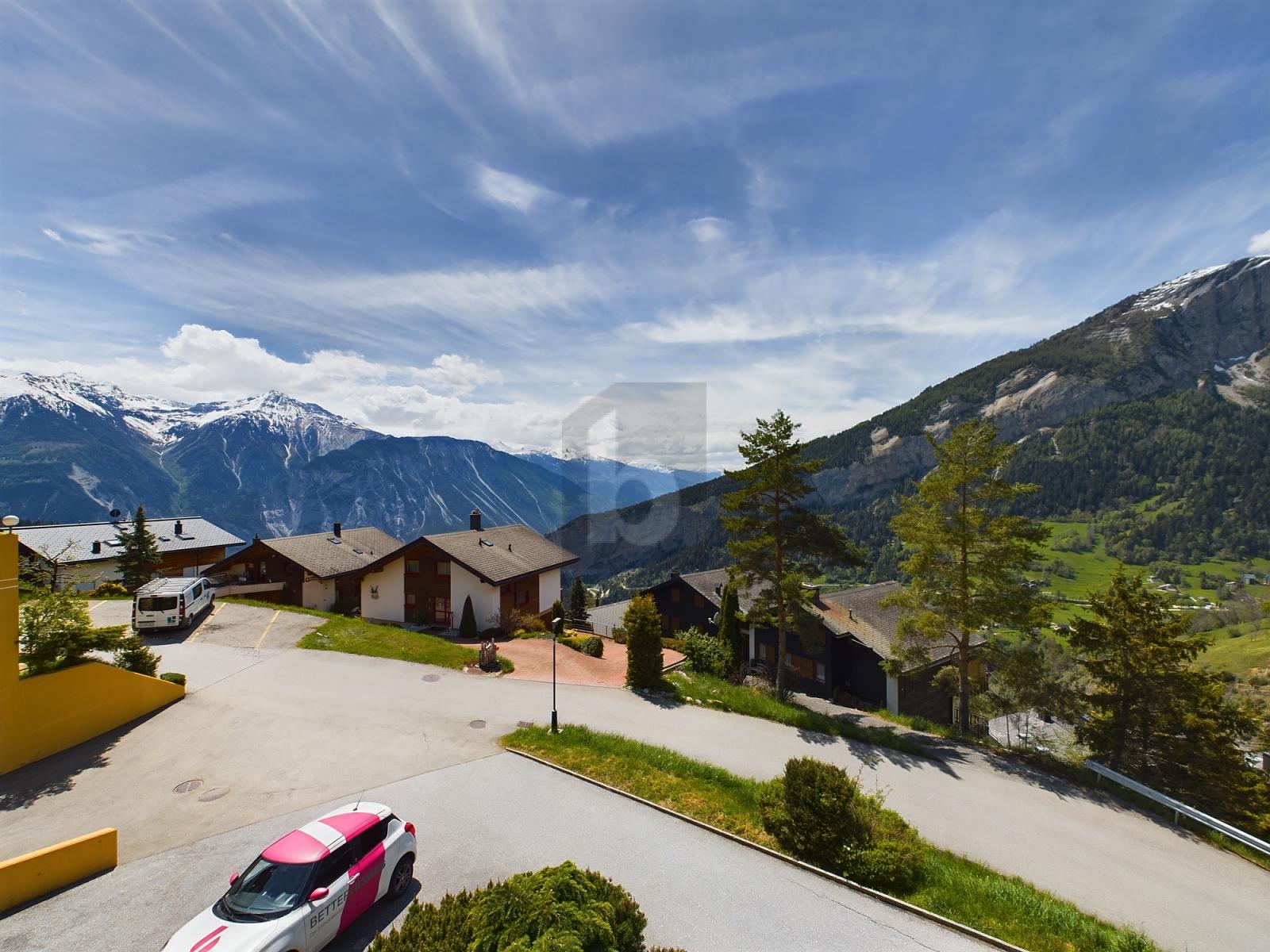 HERRLICHES PANORAMA VON DER SONNE VERWÖHNT - 0