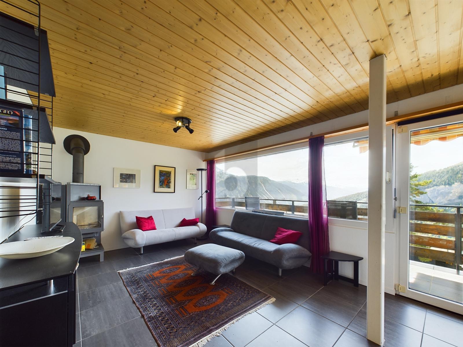 HERRLICHES PANORAMA VON DER SONNE VERWÖHNT - 1