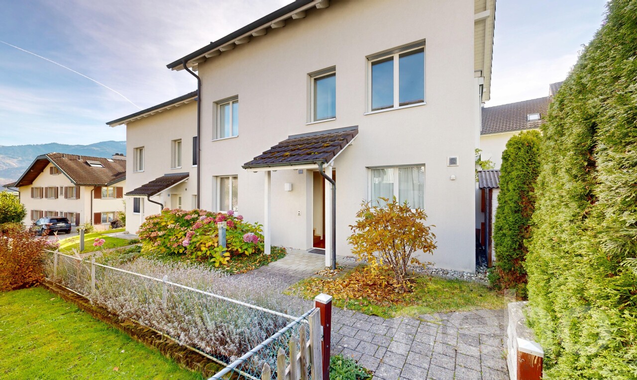 Doppelhaushälfte in Alpnach Dorf - 0