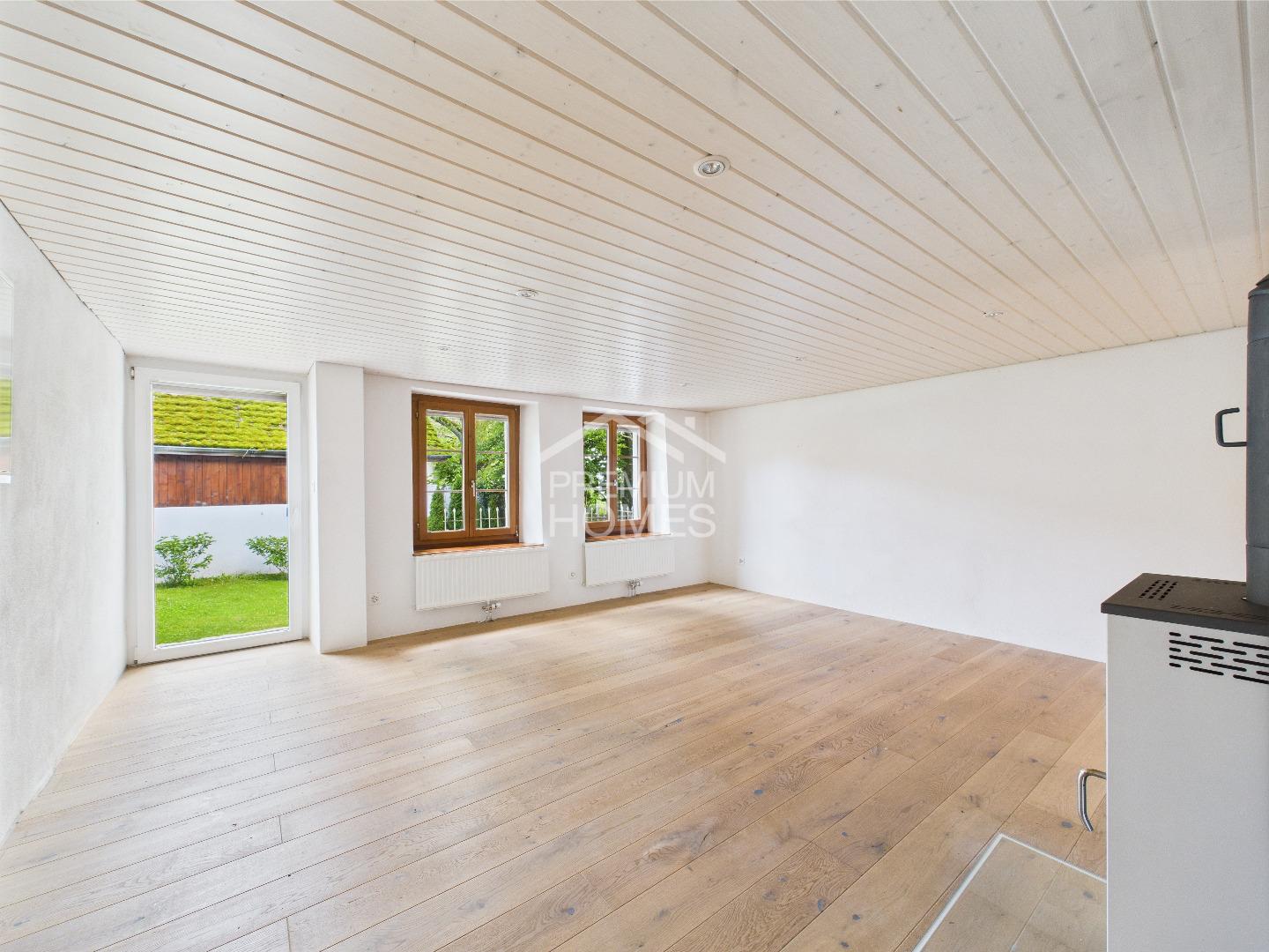 Licht, Raum und Ruhe ? Zweifamilienhaus mit Potenzial - 1