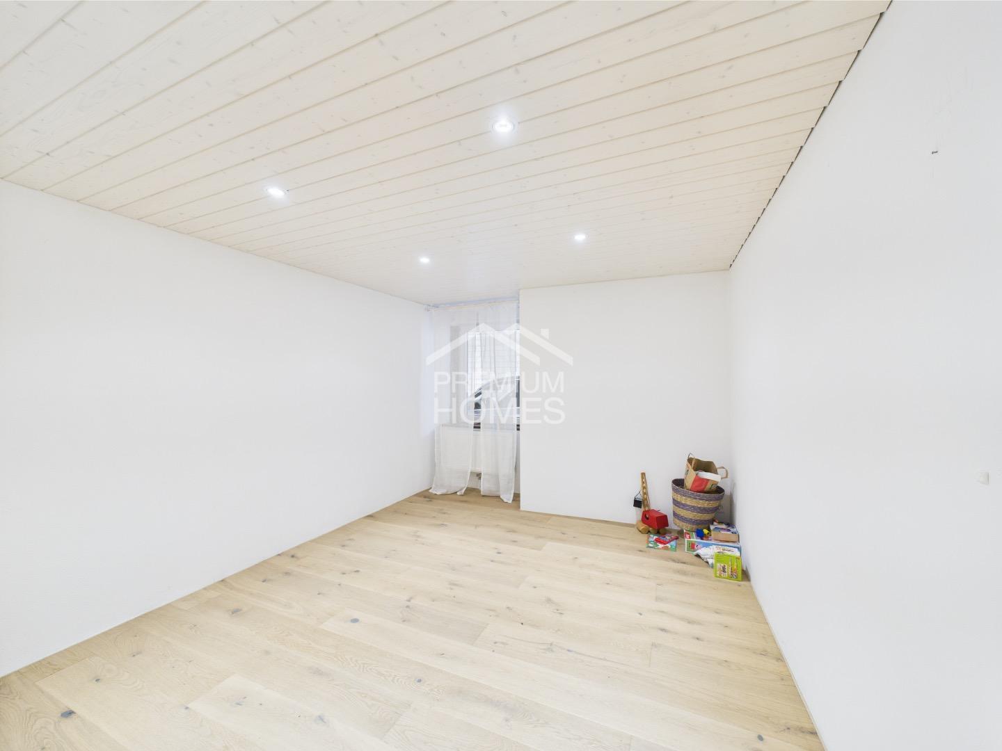 Licht, Raum und Ruhe ? Zweifamilienhaus mit Potenzial - 5