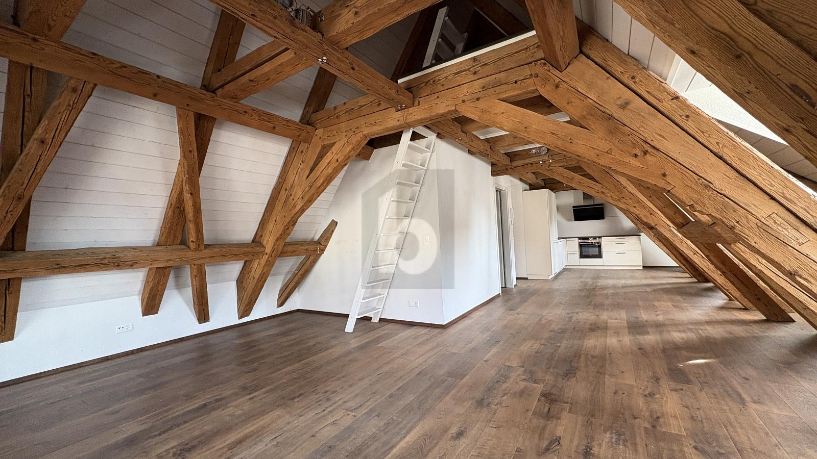 TRÈS JOLI CACHET - 0