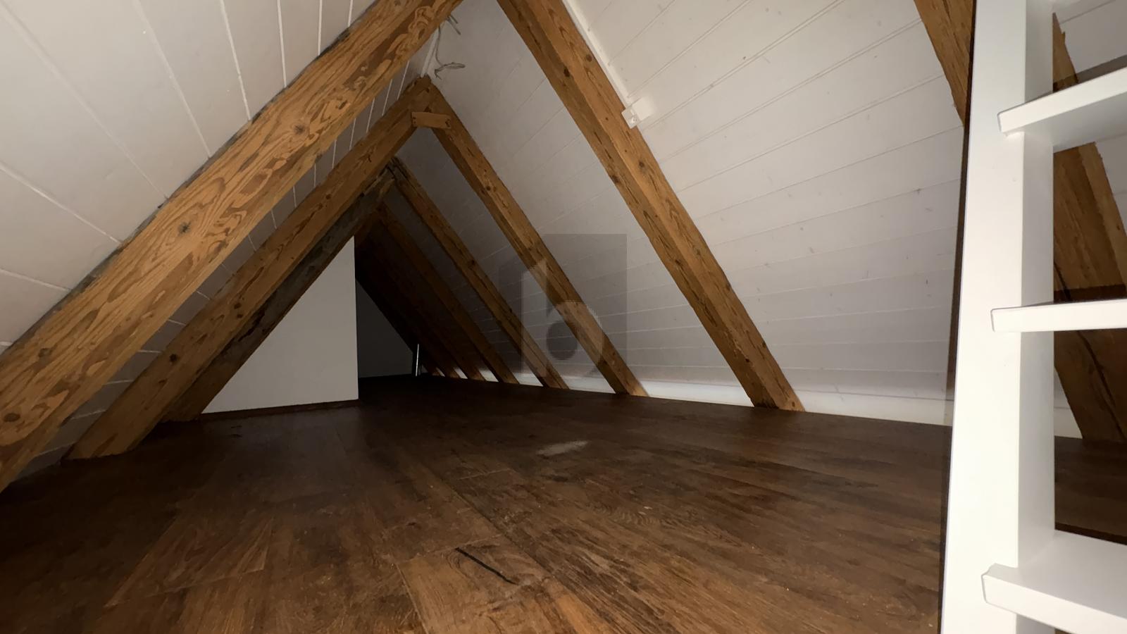 TRÈS JOLI CACHET - 2