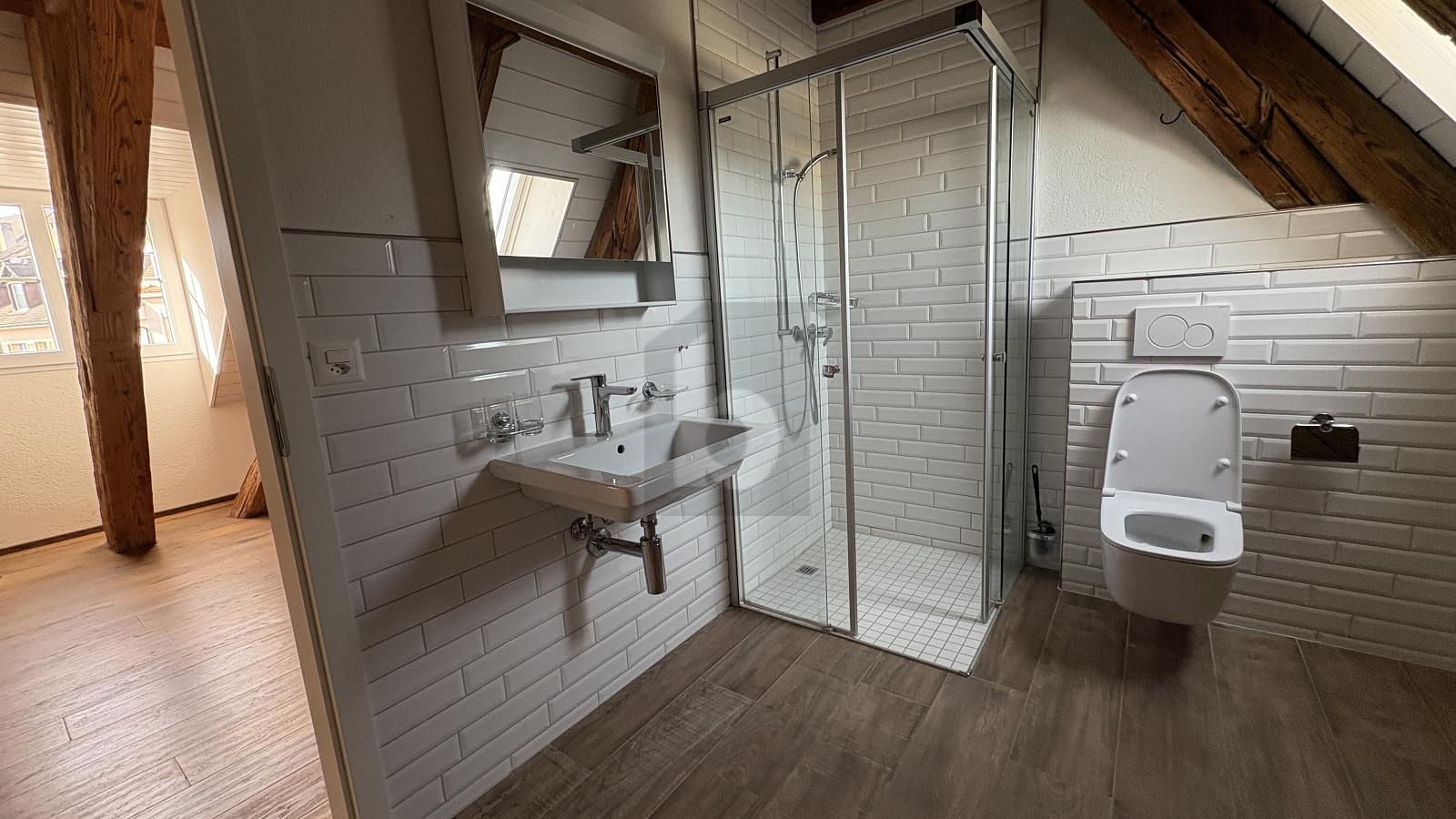 TRÈS JOLI CACHET - 4